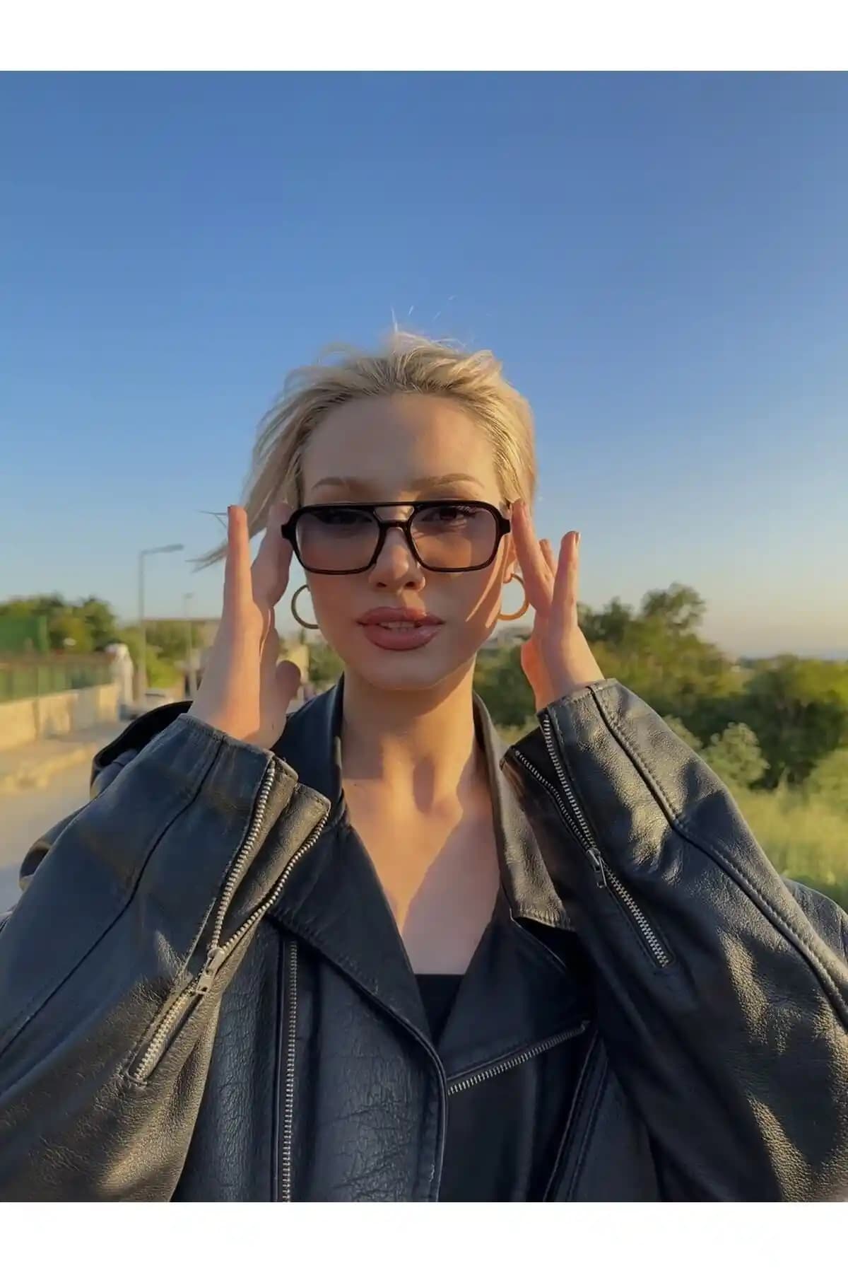 Eyesofia Swanky Lath Night Breeze güneş gözlüğü modern tasarım ve UV400 koruma ile şıklık sunar