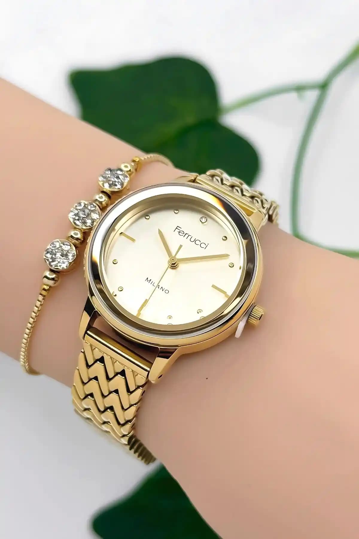 Ferrucci Kadın Çelik Kolu Saat: Zarif ve Dayanıklı Tasarım ile Günlük ve Özel Kullanımlar İçin