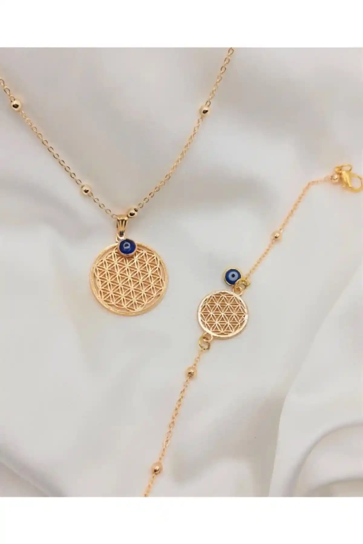 Fiore Yaşam Çiçeği Kolye Bileklik Seti Modern ve Şık Tasarımıyla Günlük ve Özel Kullanımlar İçin