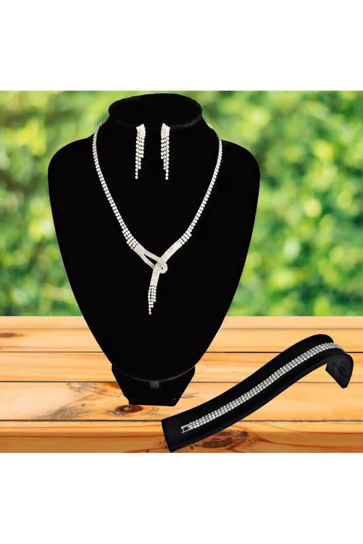 Forentina Altın Kaplama Venedik Tasarım Takı Seti Şıklık ve Zarafetin Modern Yansıması