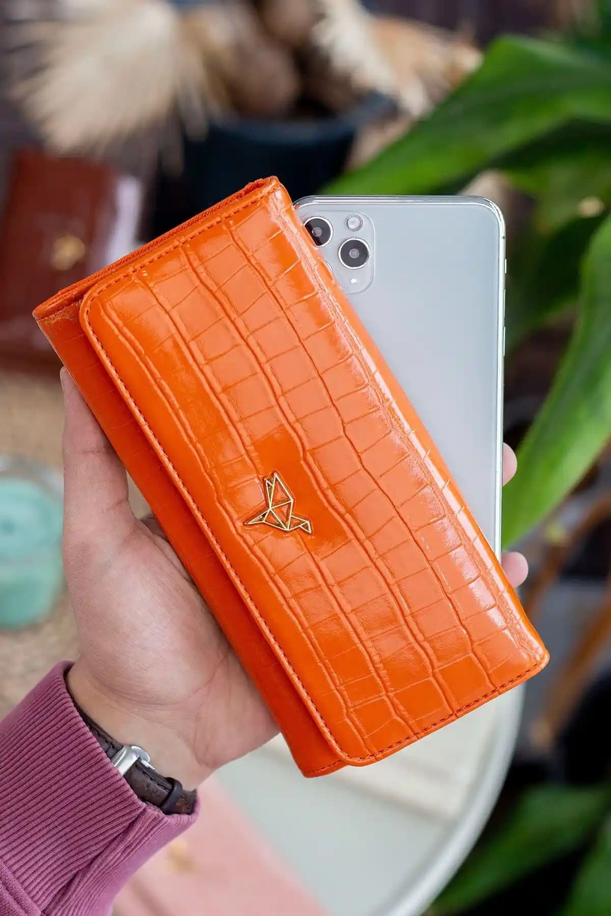 Garbalia Lady Teknolojik Deri Kroko Desenli Kadın Cüzdanı Şık ve Fonksiyonel Tasarım