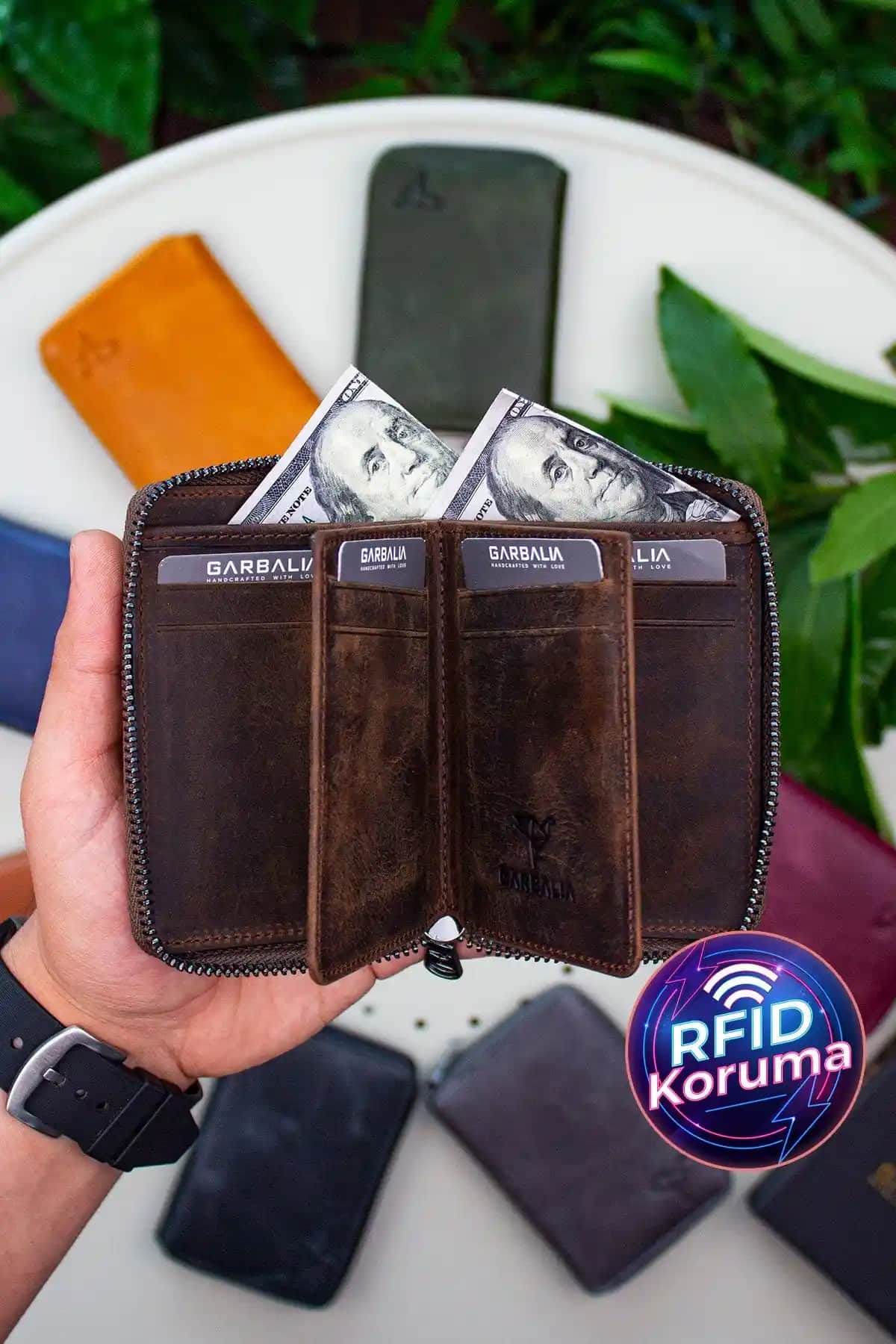 Garbalia Unisex Deri Fermuarlı Kartlık Cüzdan: Şıklık ve Fonksiyonellik Bir Arada