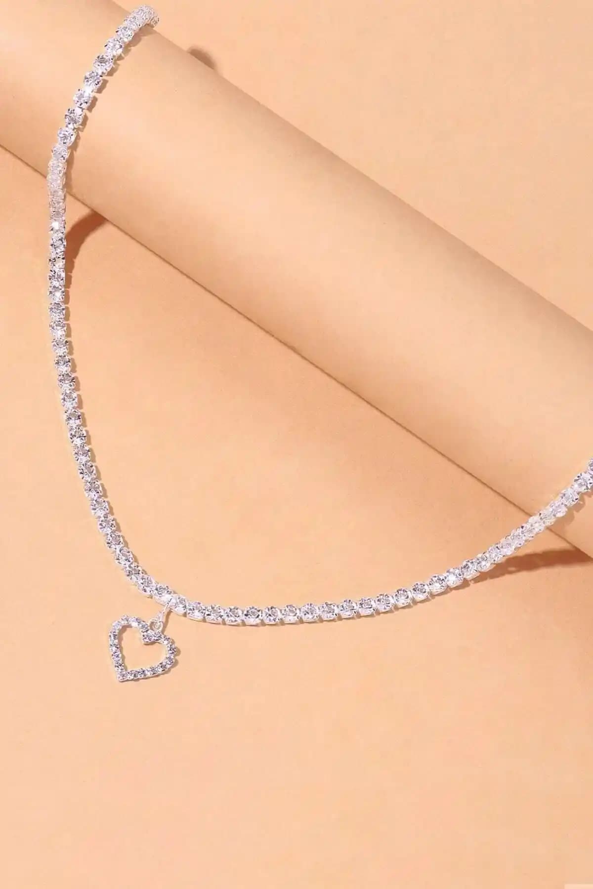 H&E DESIGN Kadın Zirkon Taşlı Su Yolu Rhinestone Kalp Kolye - Şıklık ve Zarafetin Birleşimi