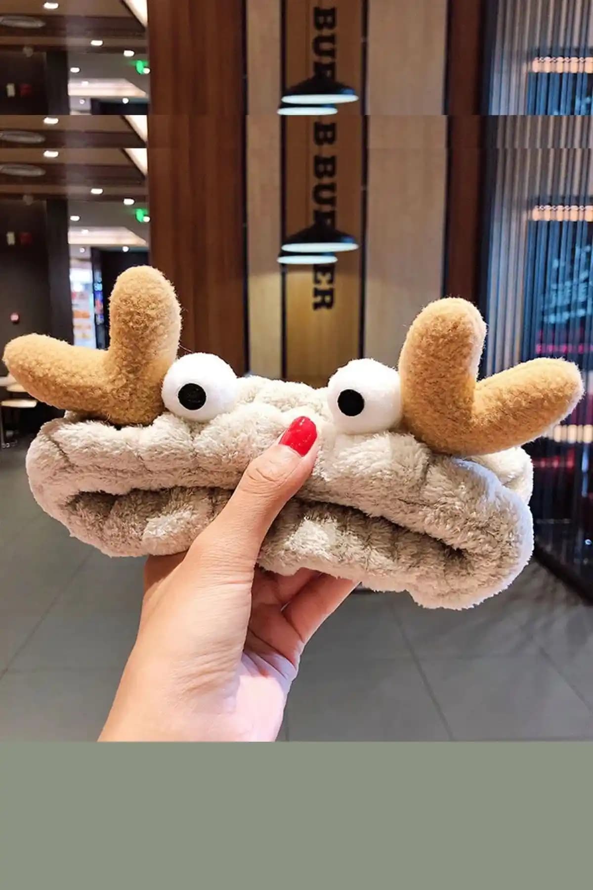 H&E DESIGN Peluş Sevimli Geyik Makyaj ve Banyo Bandı - Rahat ve Eğlenceli Kullanım İçin