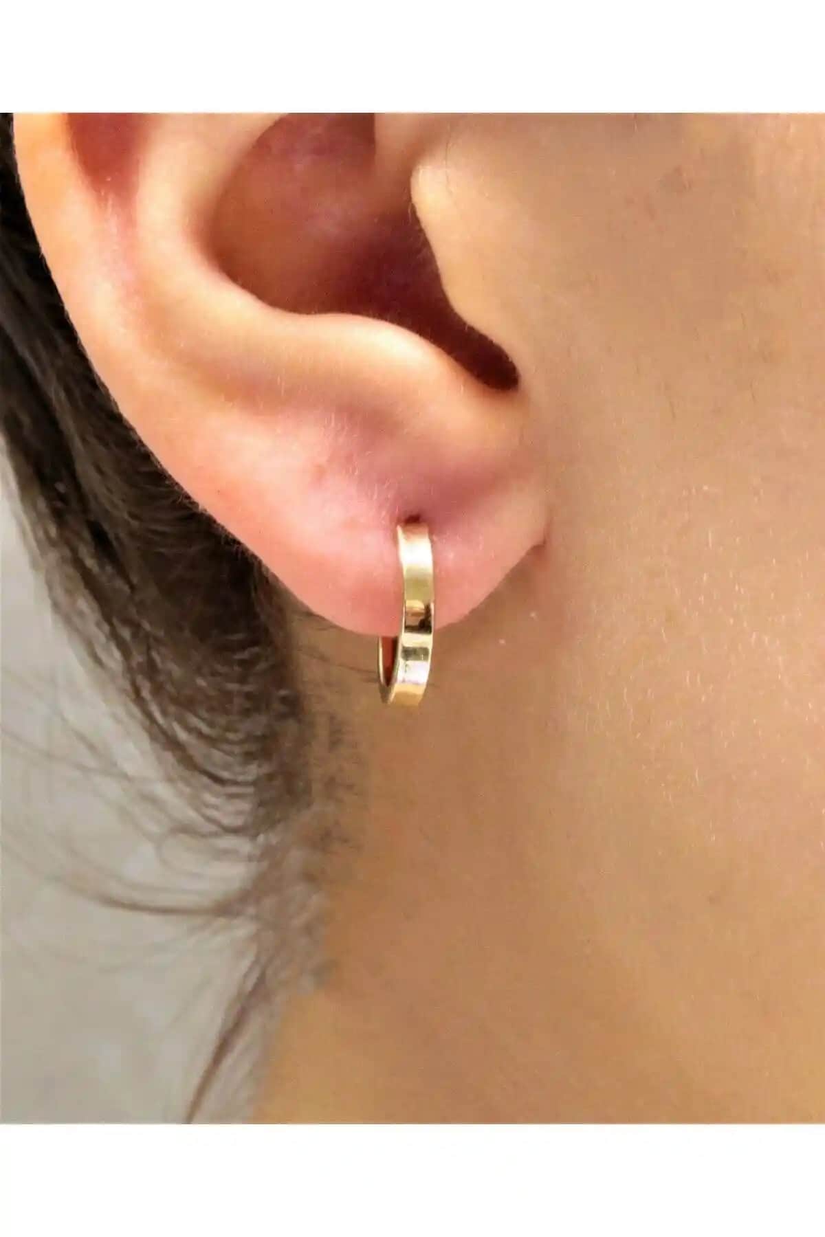 Hakan Güler Kuyumculuk Altın Halka Küpe: Zarif ve Dayanıklı Tasarım ile Şıklığınızı Tamamlayın