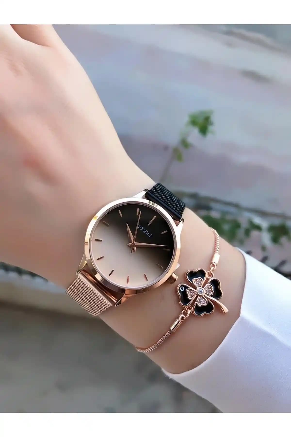 Homies Kadın Kol Saati: Şıklık ve Fonksiyonellik Sunan Modern Tasarım