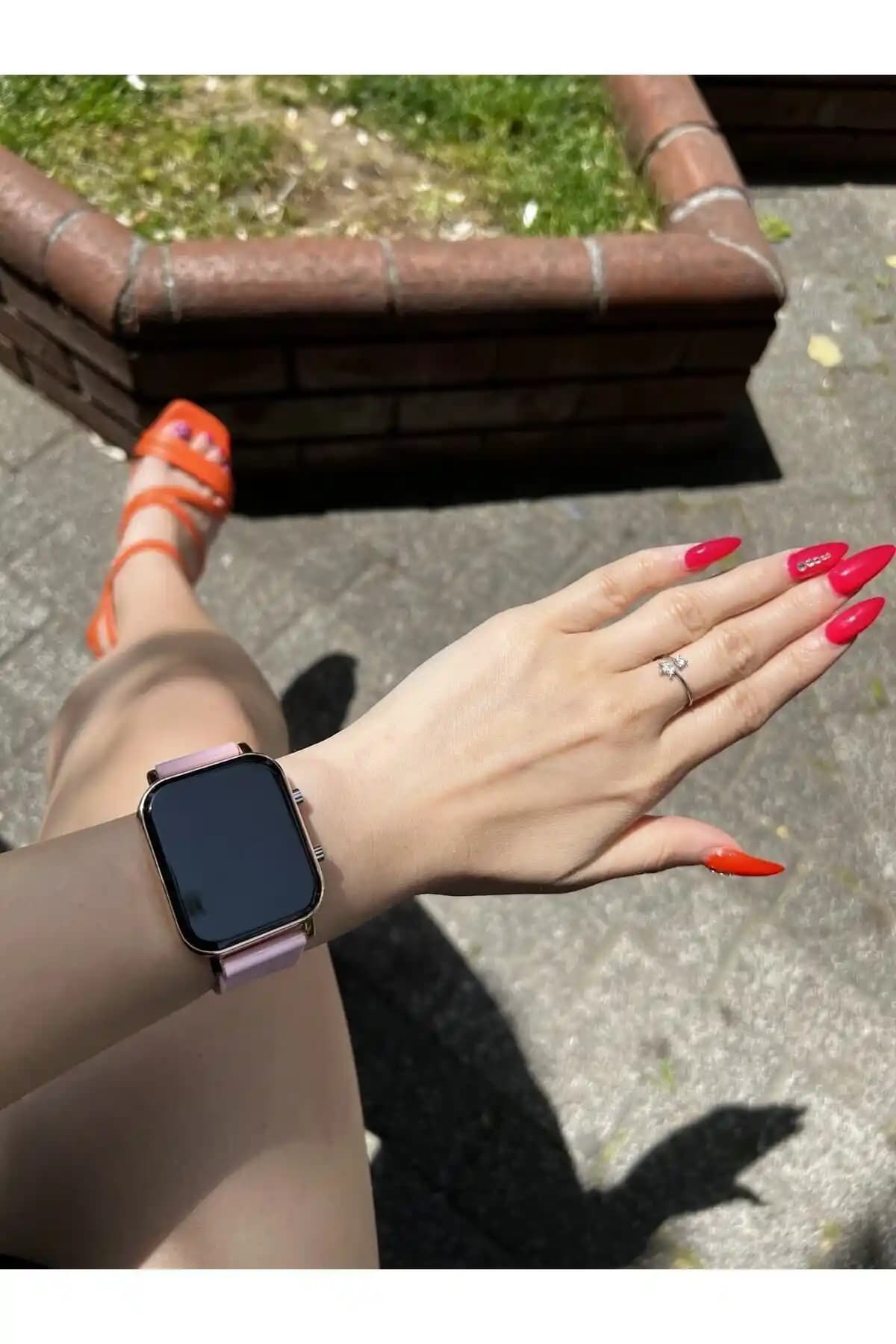 İSTLİV Kadınlar İçin Pembe Dijital ve Analog Kombinasyonlu Şık Saat Özellikleri