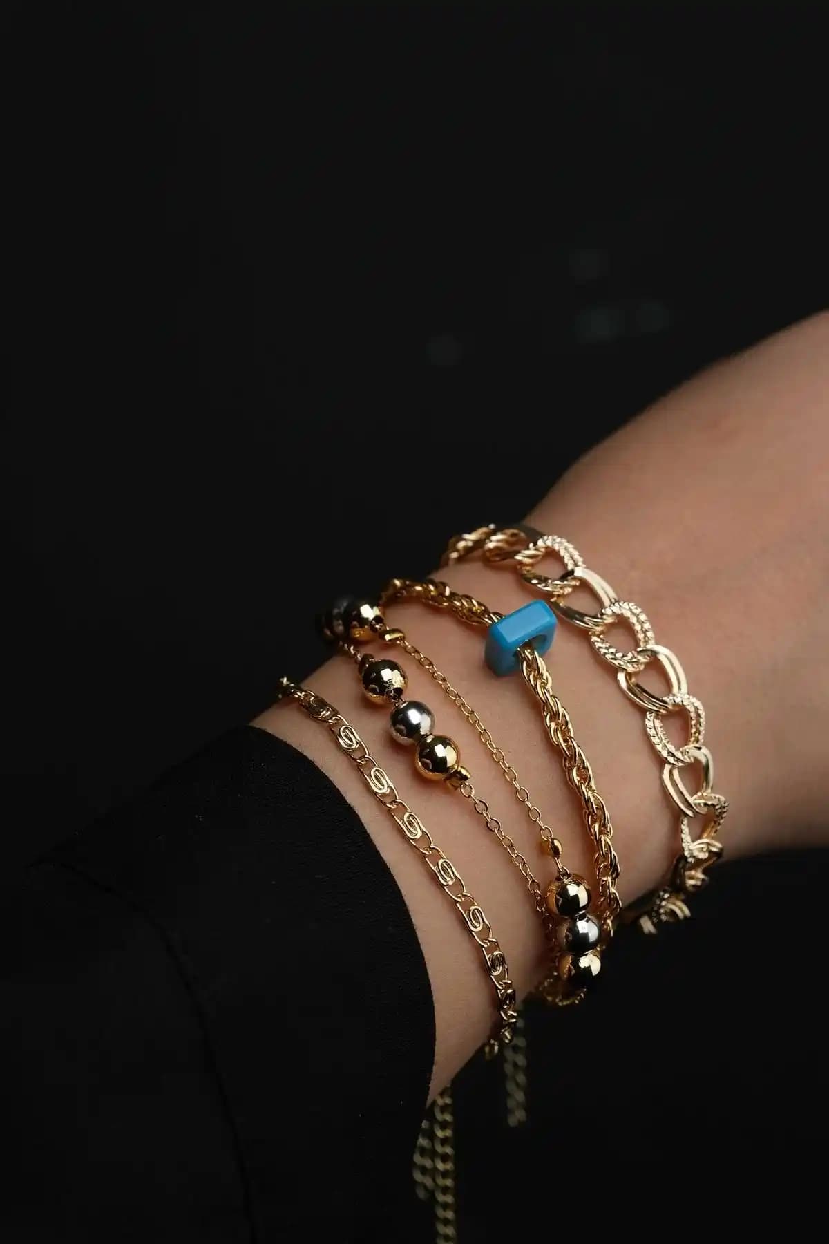 Jack Ferrero Bodrum Boncuklu Dorika Toplu Dörtlü Kadın Bileklik Seti Şık ve Dayanıklı Takı Koleksiyonu