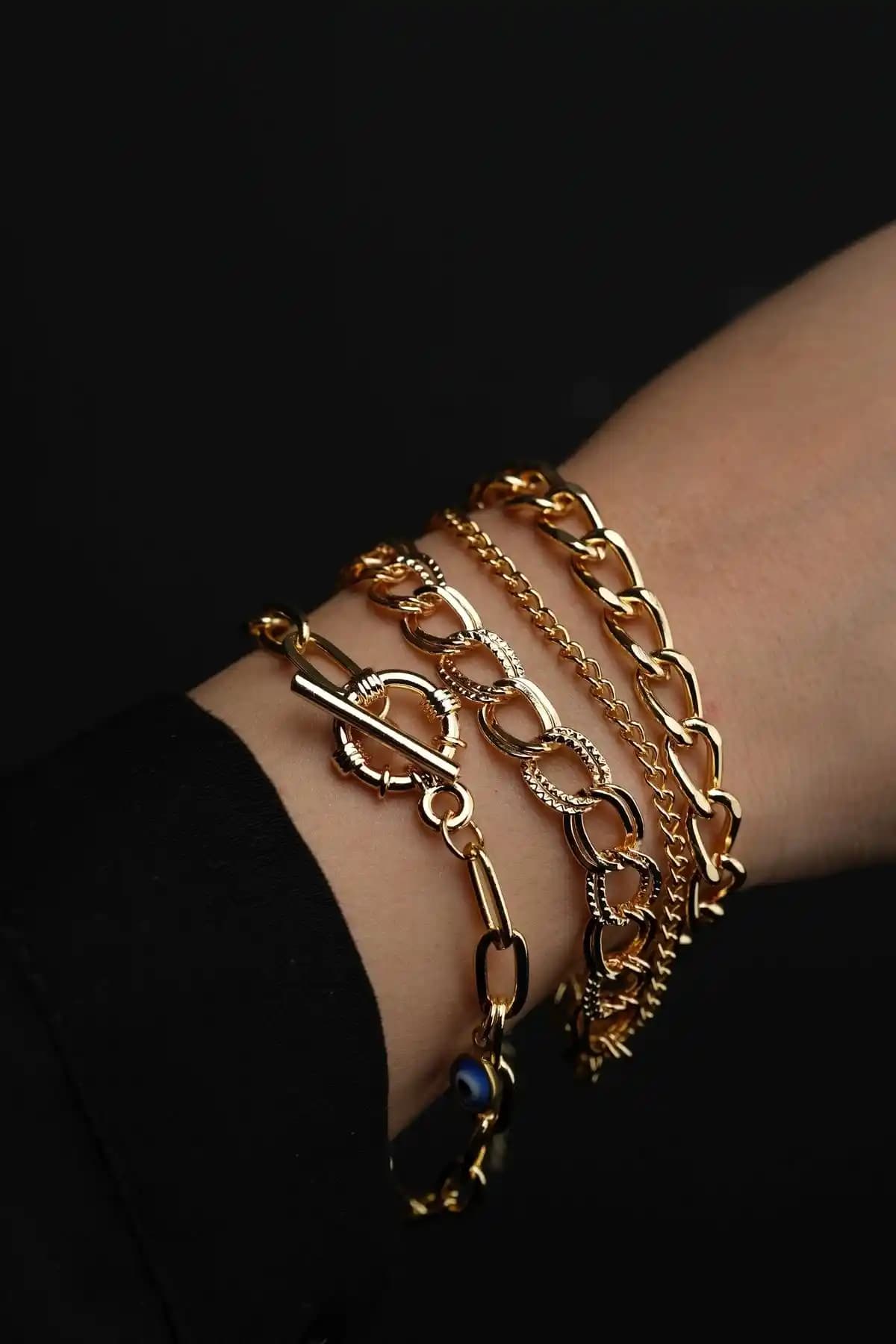 Jack Ferrero Nazar Boncuklu Dörtlü Kadın Bileklik Seti Modern ve Şık Tasarım