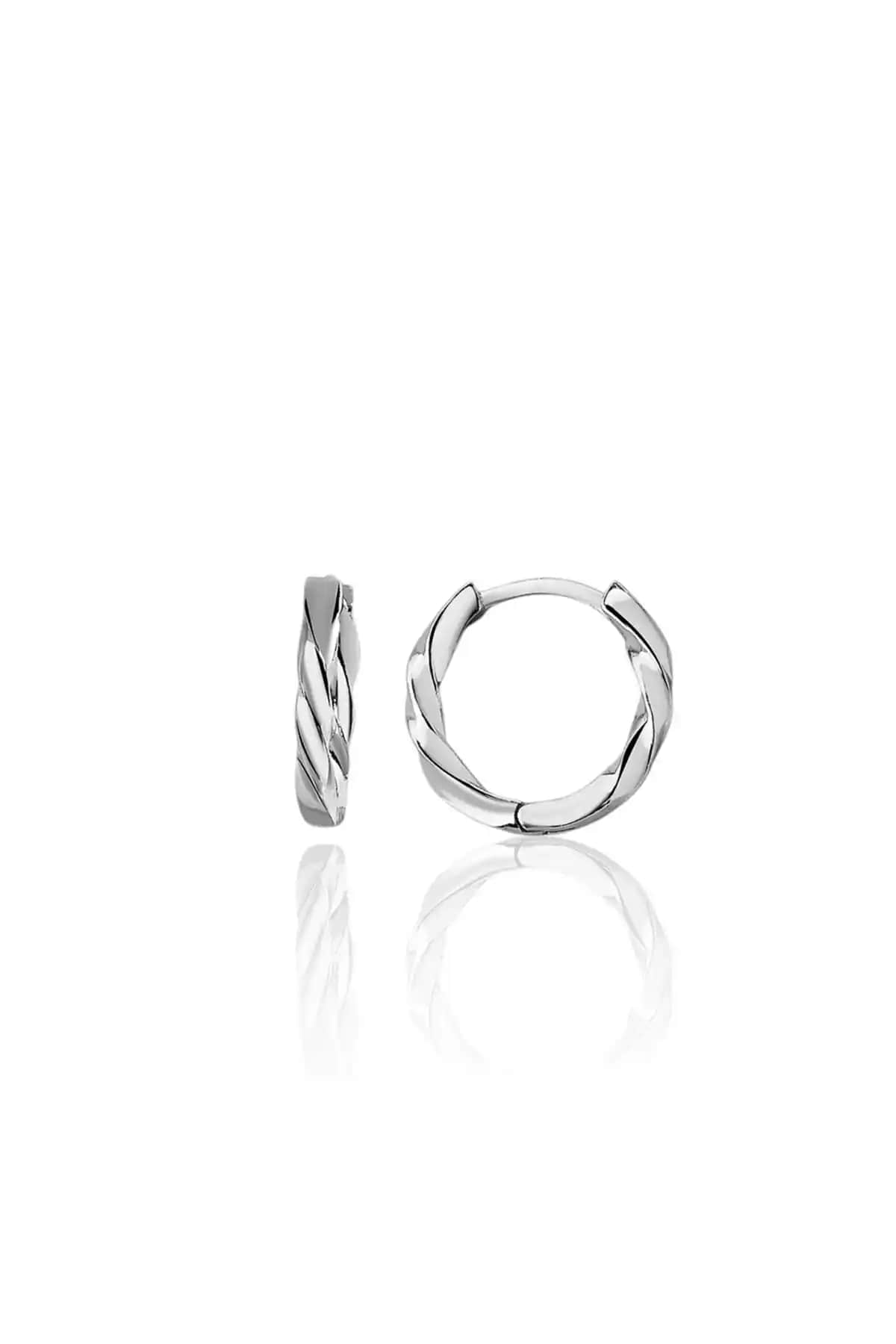 Jelux Silver Gümüş 925 Ayar Burgu Halka Model Küpe Şıklık ve Kaliteyi Bir Arada Sunar