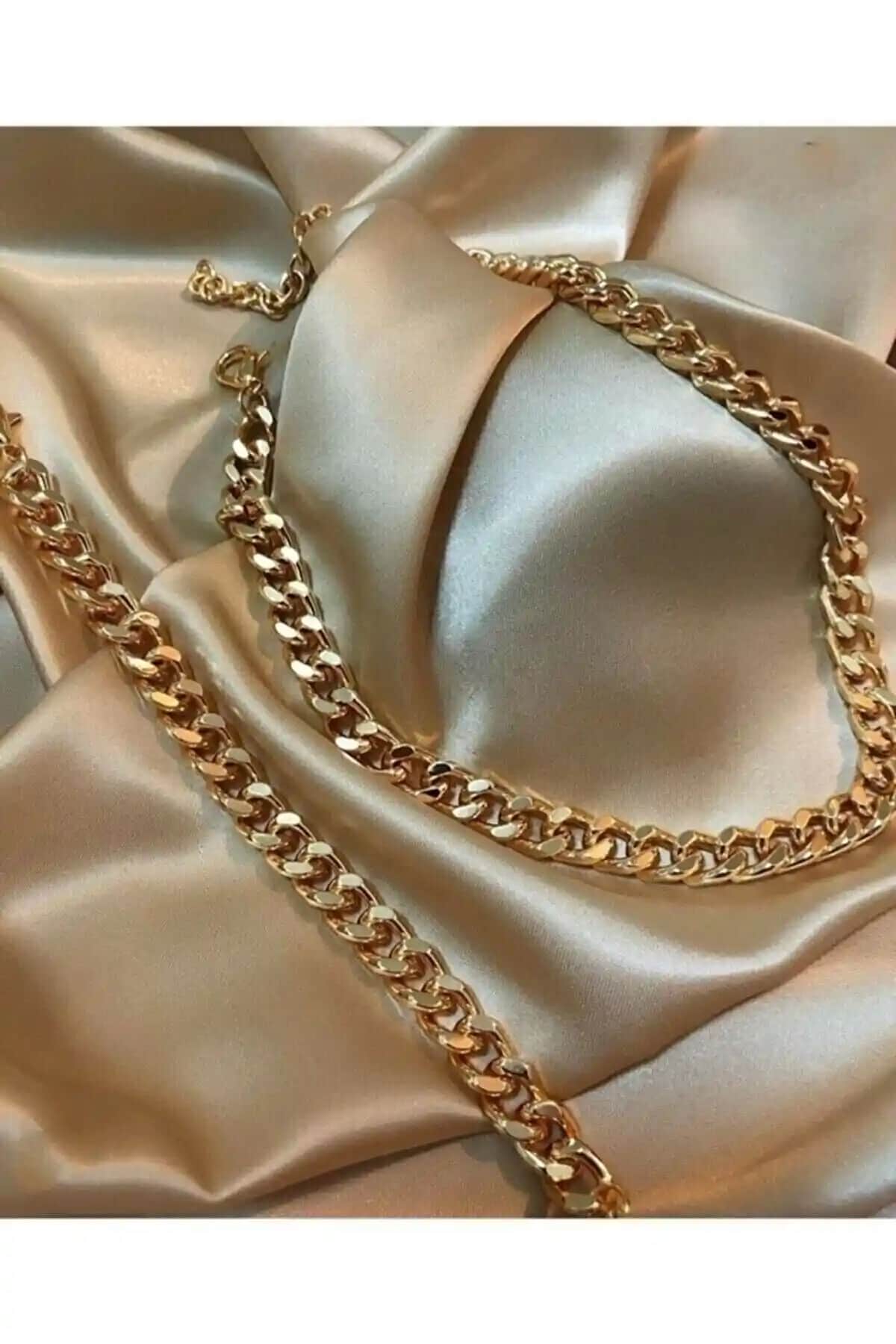 Kadınlar İçin Modern ve Dayanıklı Altın Kaplama Kolye Bileklik Seti