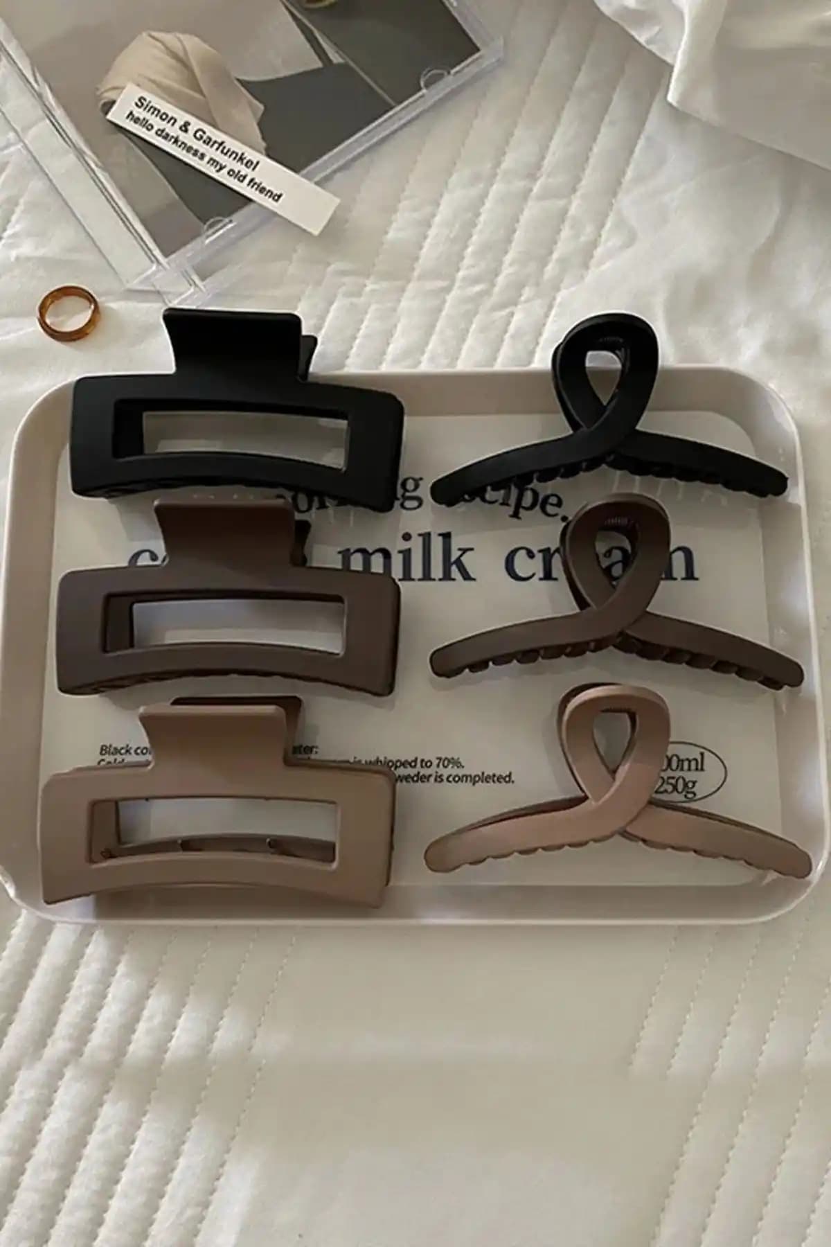 Kadınlar İçin Modern ve Dayanıklı Mandal Toka Seti Şık ve Kullanışlı Tasarım