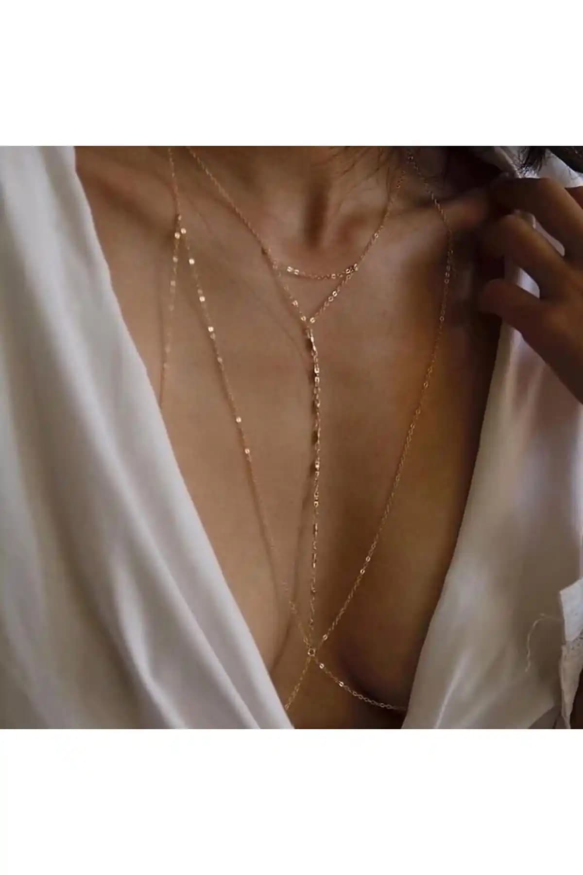 Kadınlar İçin Modern ve Zarif Altın Zincir Vücut Aksesuarı Tasarımı ve Özellikleri