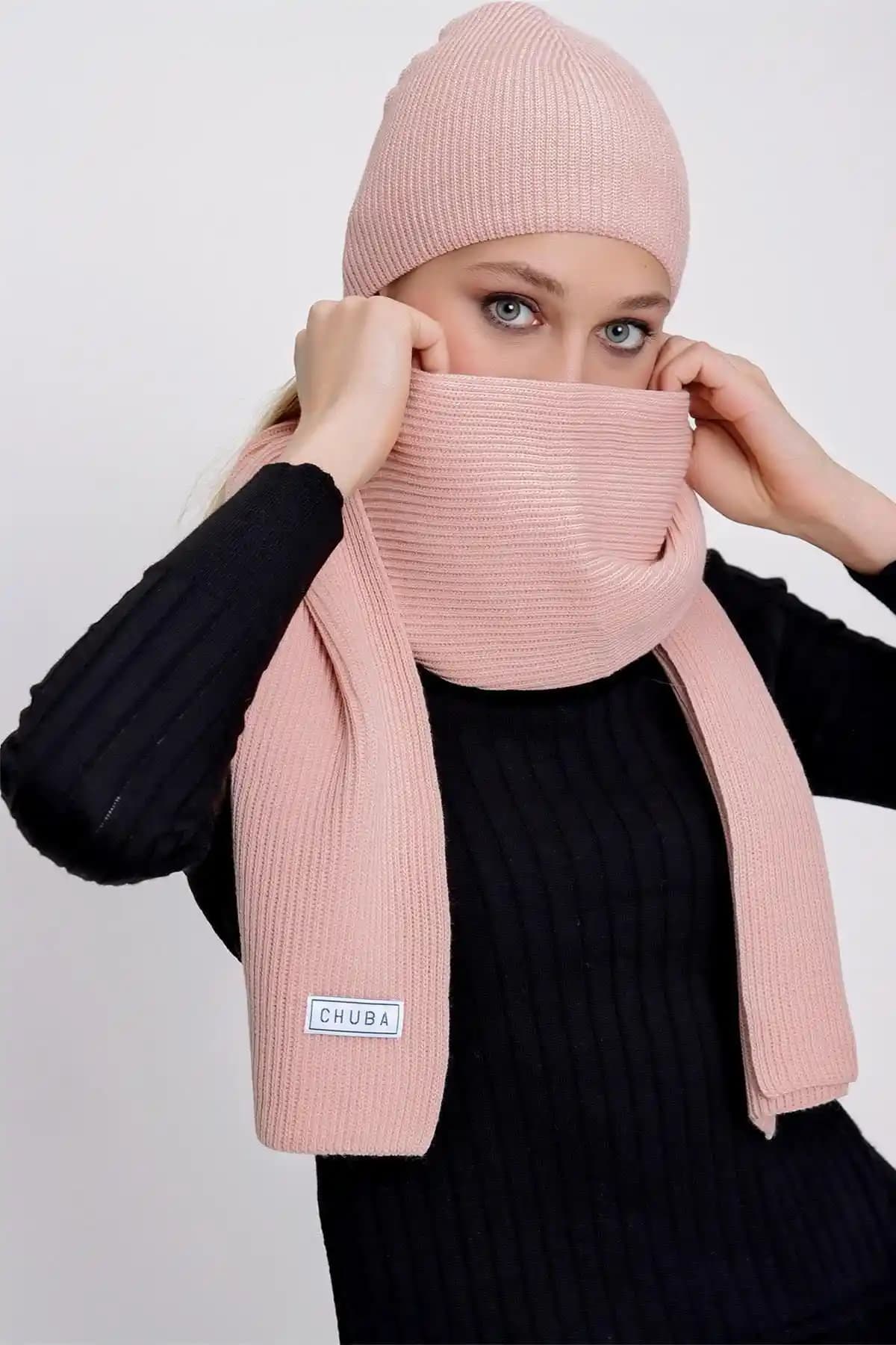 Kadınlar İçin Şık ve Konforlu Pembe Selanik Triko Atkı ve Bere Takımı