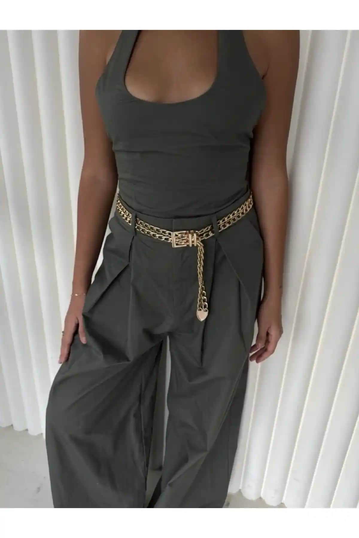 Kadınlar için Zarif Altın Renkli Çift Zincir Kemer Modaya Uygun ve Çok Yönlü Kullanım İmkanı Sunar