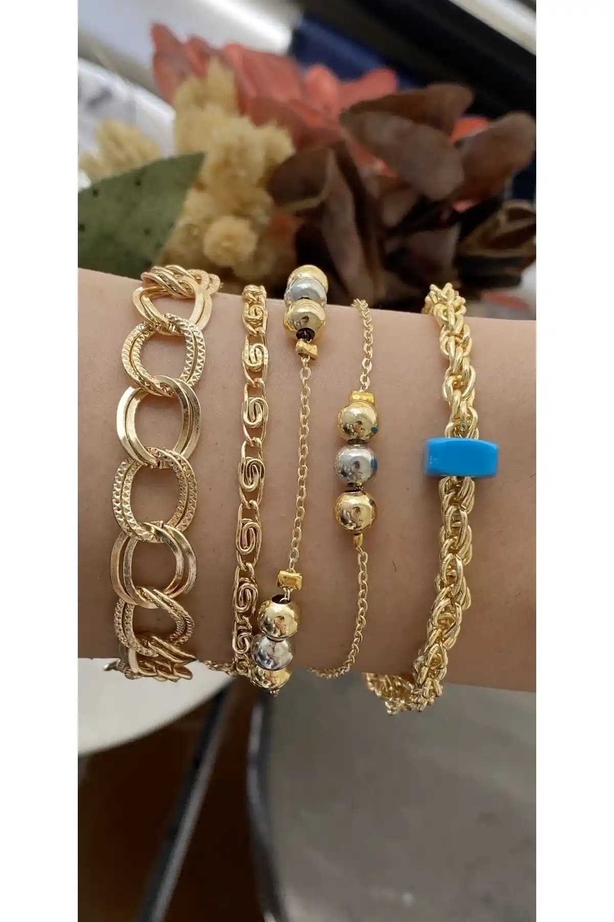 Kadınlar için Zarif ve Dayanıklı Zircon Taşlı Mor Bileklik - Şık Takı Seçenekleri