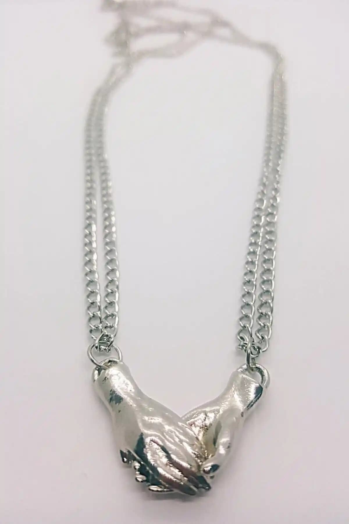 Kardeş Bijuteri Mıknatıslı El Ele Tutan Çift Kolyesi Güçlü Bağları Simgeler