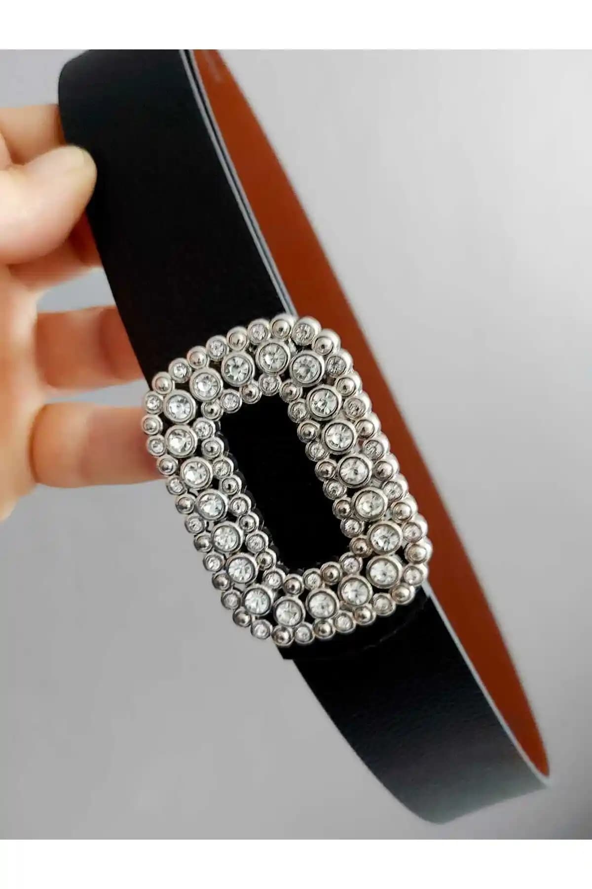 Kemerix Kadın Taşlı Gümüş Tokalı Çift Taraflı Siyah-taba Kemer Ürün Tanıtımı ve Özellikleri