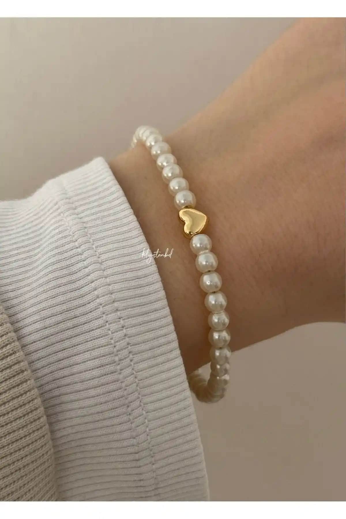 Kılıkistanbul Kadın İnci Detaylı Kalp Bileklik Zarif ve Günlük Kullanıma Uygun Tasarım