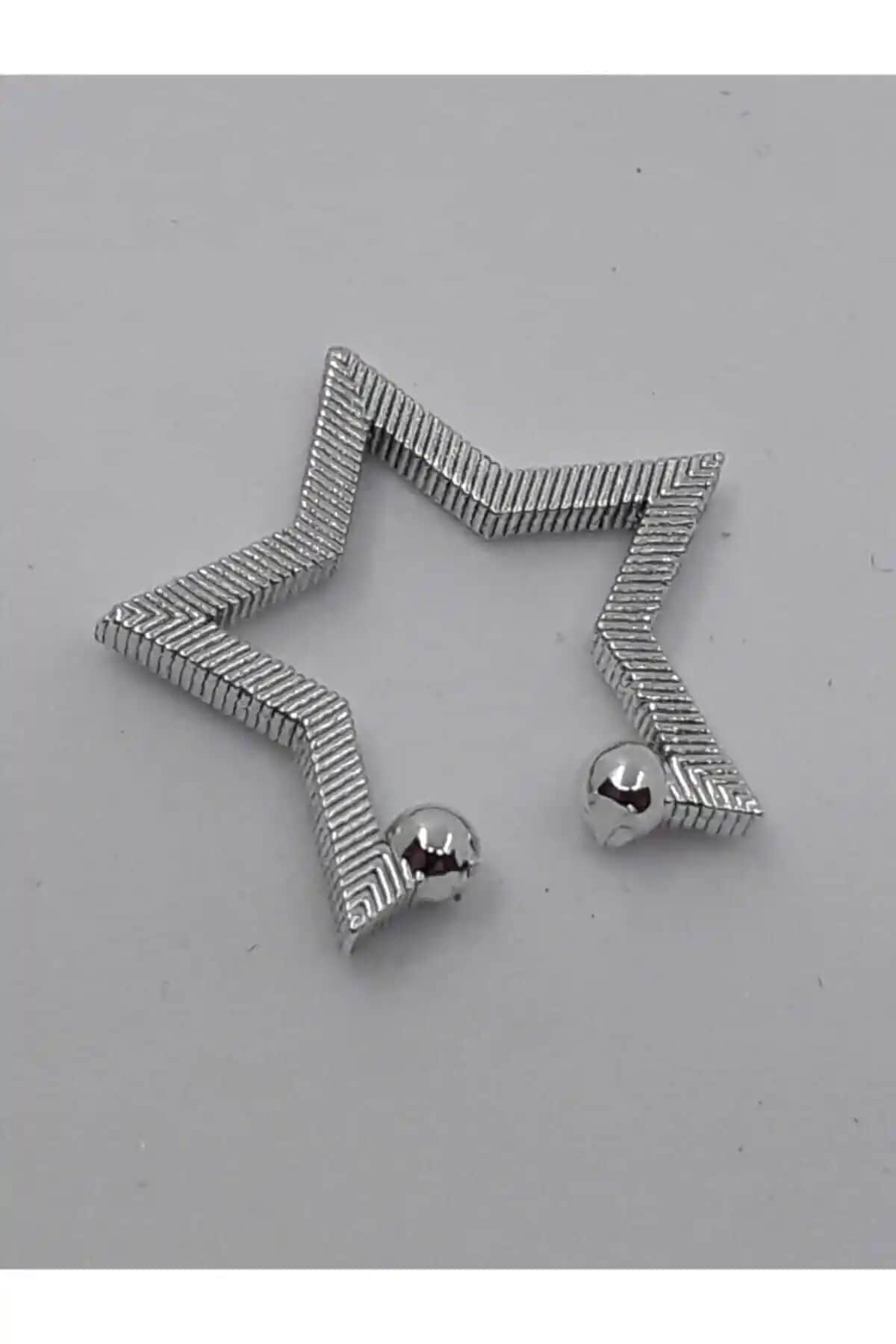 Kıvanç Aksesuarları Kıkırdak Yılzı Küpe Silver Zarif ve Dayanıklı Tasarım