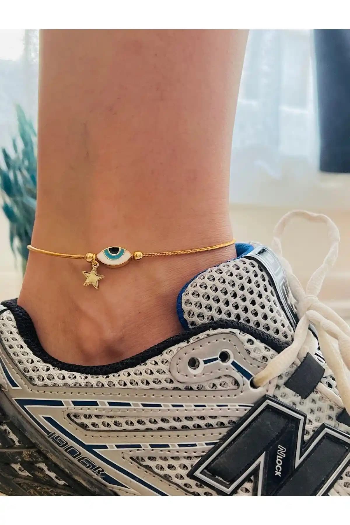 Koala Company Nazar Gözlü Yıldız Detaylı Halhal: Zarif ve Koruyucu Aksesuar