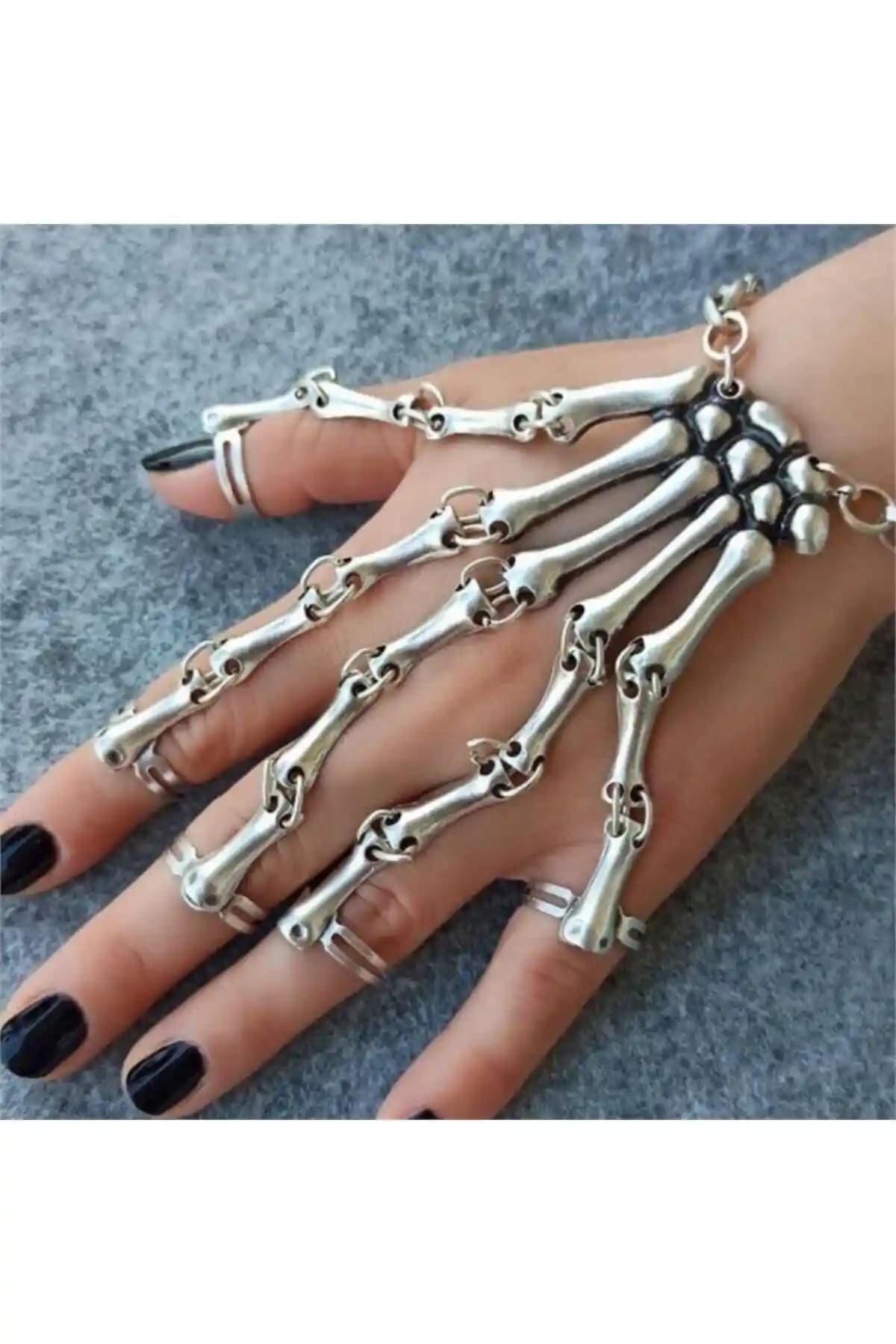 Köstebek Metal Iskelet El Bileklikli Beşli Yüzük Modern Şıklık Sunan Tasarım