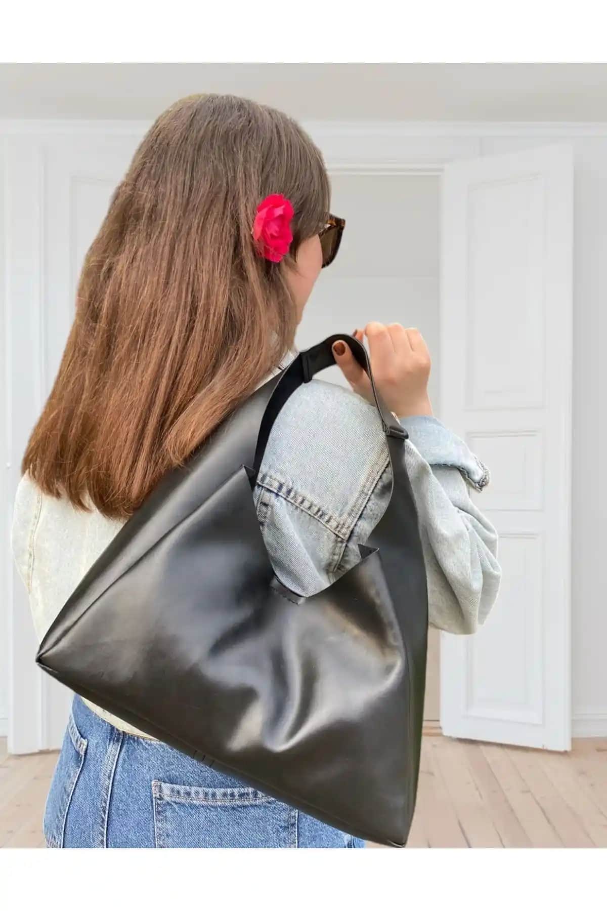 Ksburda Omuz Çantası Günlük Kullanım İçin Şık ve Dayanıklı Tasarım