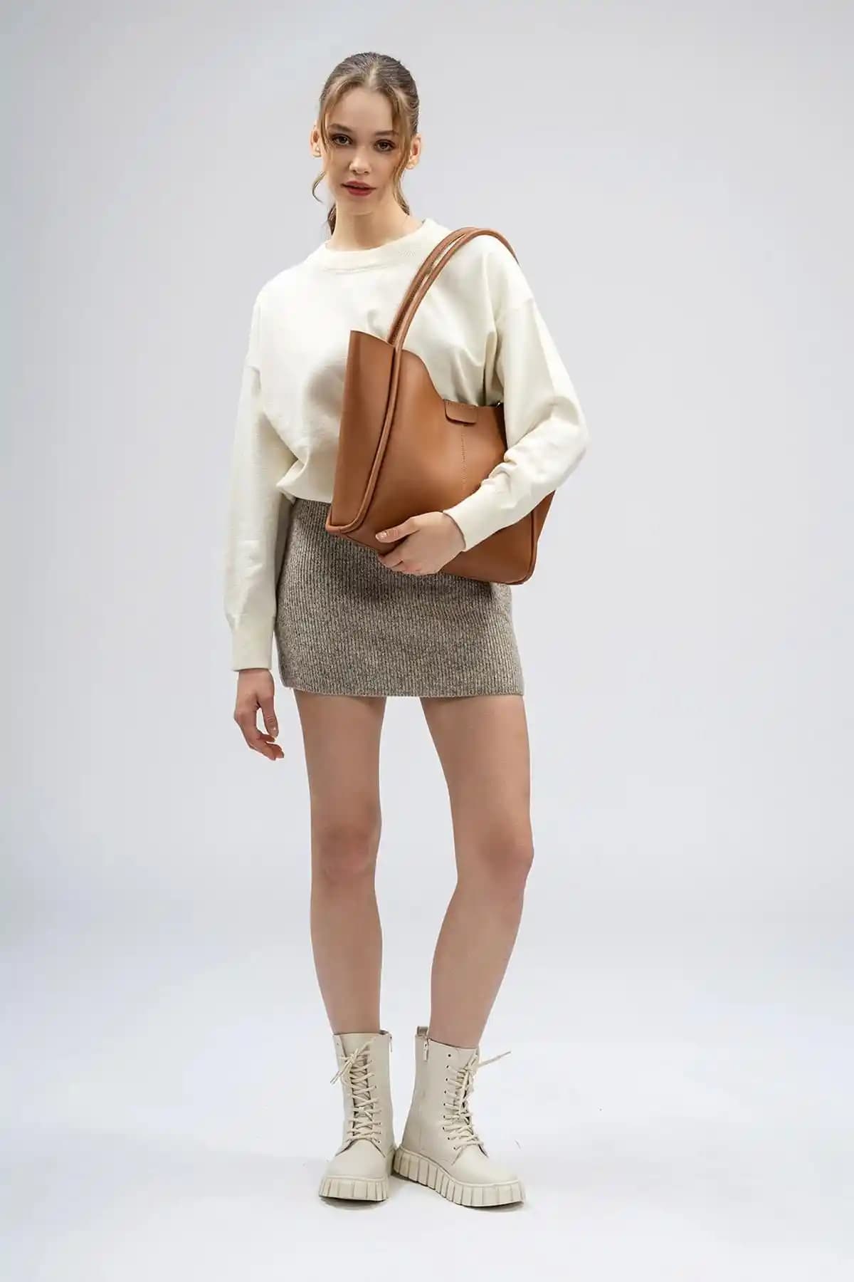 Lucky Bees Kadın Büyük Boy Tote Çanta Şık ve Kullanışlı Tasarım Özellikleri