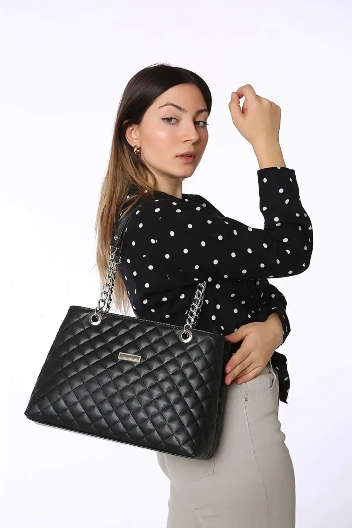 MAC&MOS Kadın Siyah Zincir Askılı El ve Omuz Çantası Günlük ve Şık Kullanım İçin Uygun