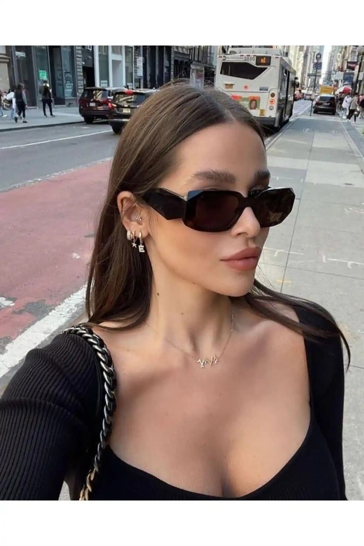 MACERATİ Unisex Vintage Jenner's Siyah Güneş Gözlüğü Şıklık ve Koruma Sunan Modern Tasarım