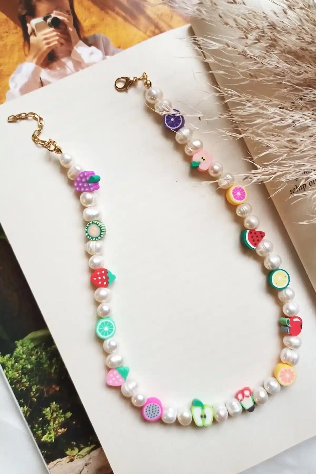 Marche Accessorize Fimo Boncuk Kolye: Şıklık ve Zarafetin Modern Tasarımı