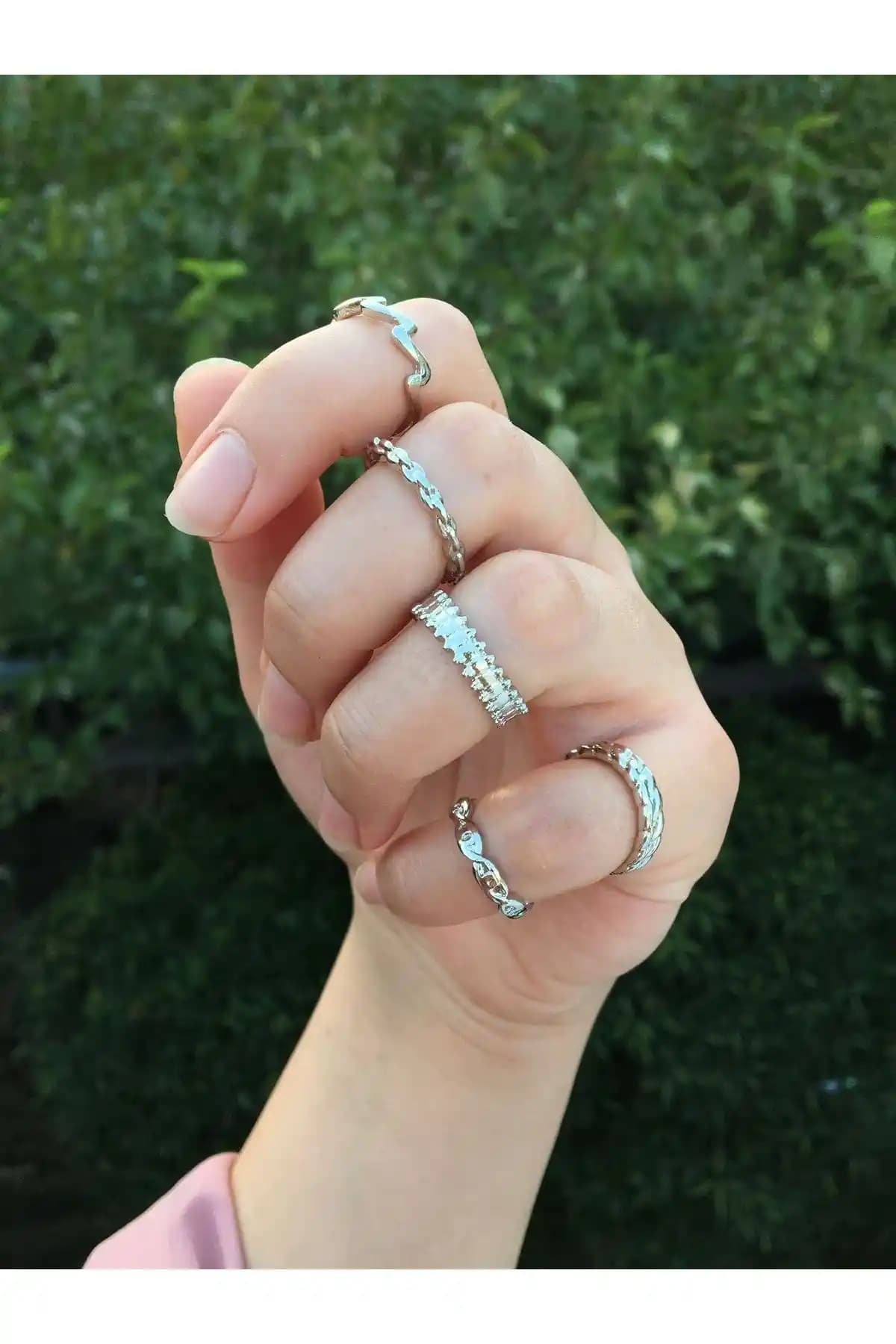 Meyras Touch 5'li Modern Gümüş Yüzük Seti Şıklık ve Dayanıklılık Sunar