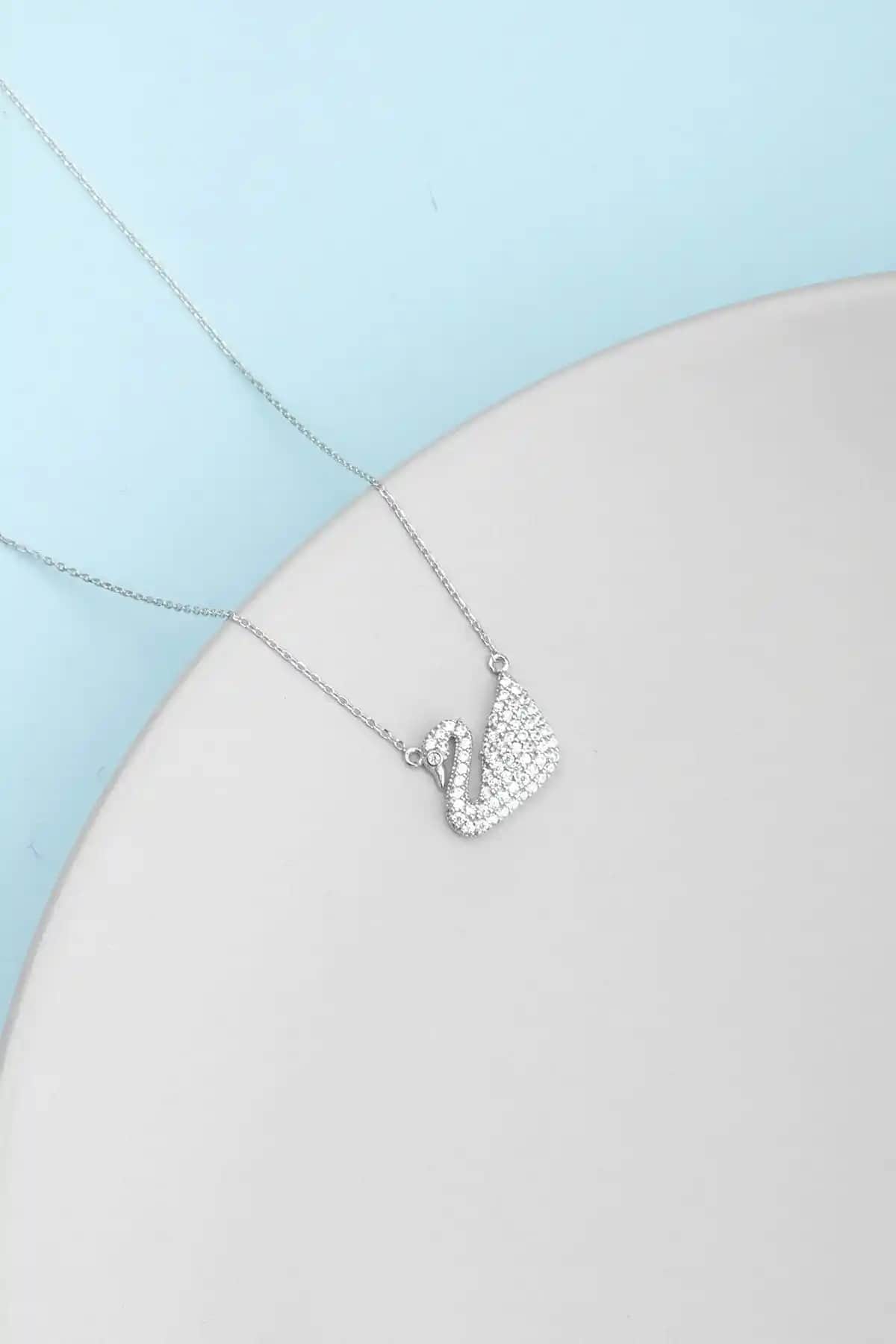 Miavi Silver 925 Ayar Gümüş Kuğu Kolye Zarif ve Dayanıklı Takı Seçeneği