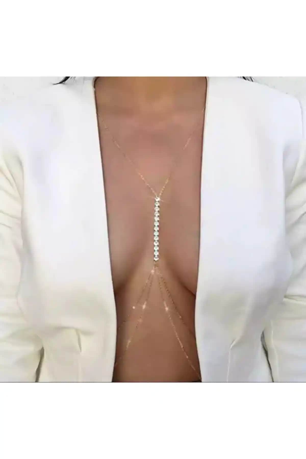 MisBoho Kristal Taşlı Altın Renk Vücut Zinciri: Şıklık ve Zarafetin Modern Yansıması