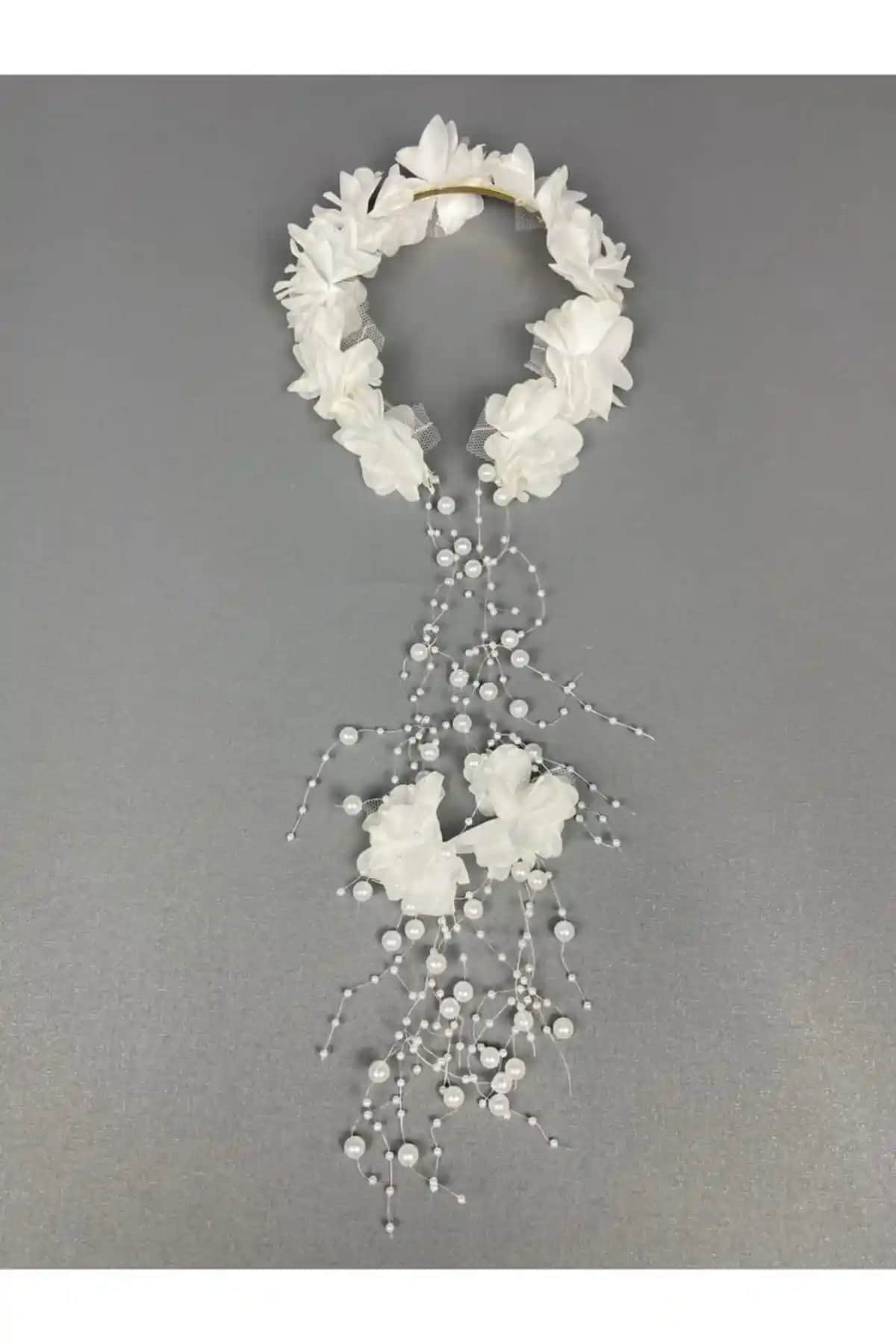 Mix Stylee Beyaz Lohusa Taçı: Zarif ve Şık Tasarımıyla Düğün ve Özel Günler İçin