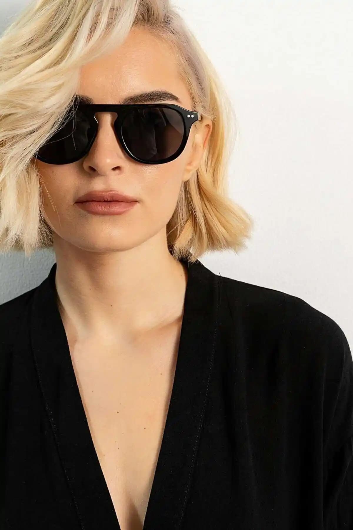 Modalucci 2022 Unisex Siyah Güneş Gözlüğü: Şıklık ve Göz Sağlığını Bir Arada Sunan Moda İkonu