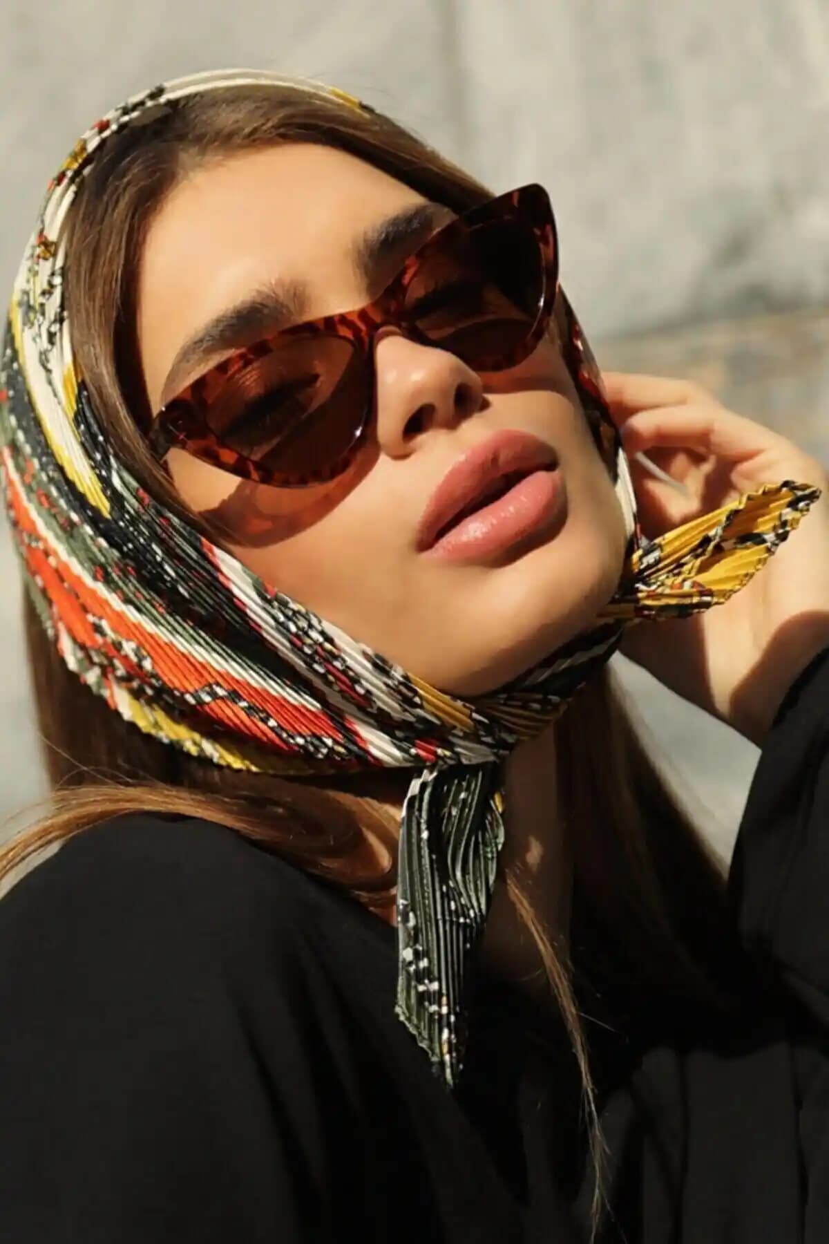 Modalucci Leopar Kadın Güneş Gözlüğü: Şık ve Kullanışlı Tasarım ile Günlük Stil Öne Çıkar