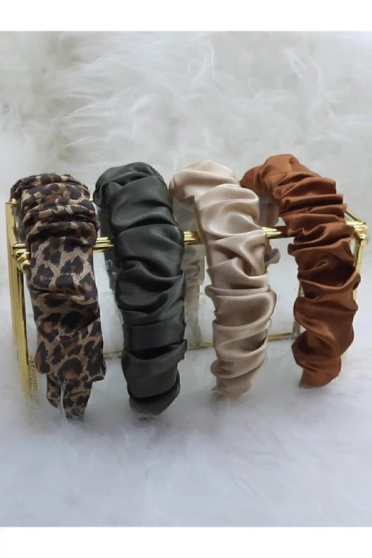 MSL AKSESUAR Saten Leopar Tac Seti Modern ve Şık Tasarımıyla Öne Çıkar