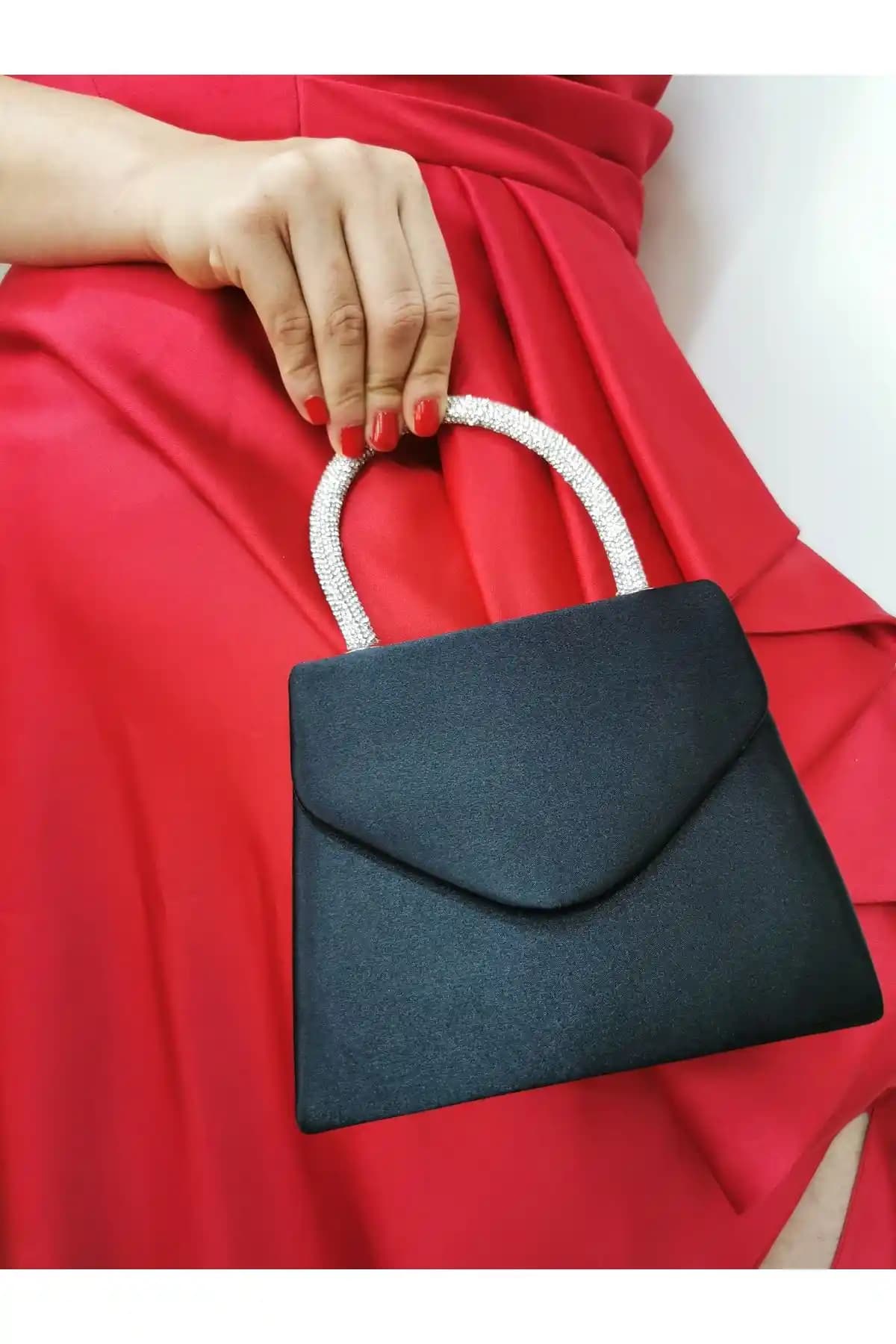 NAZART Kadın Satensiyah Abiye Çanta: Zarif ve Fonksiyonel Tasarım Özellikleri