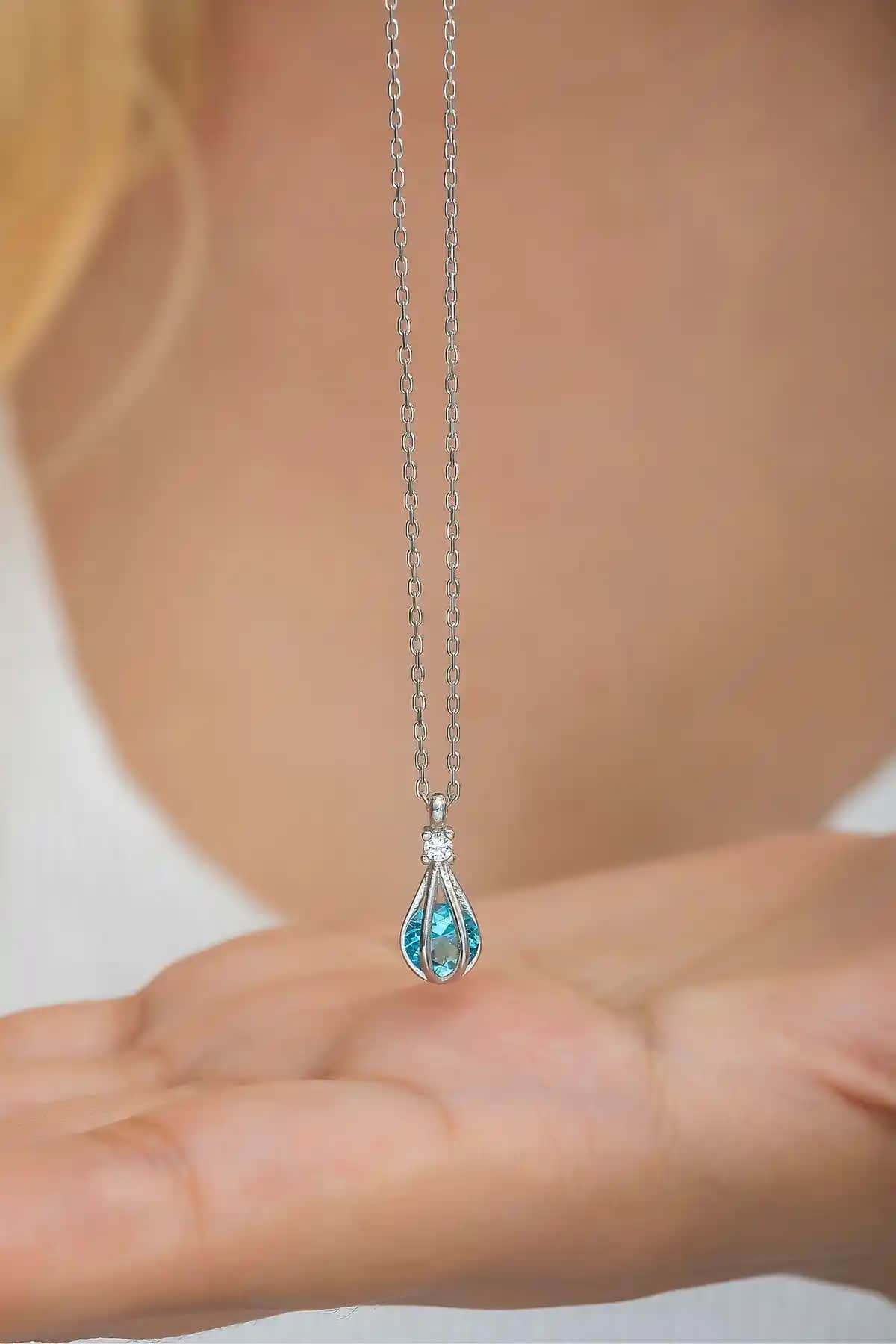 NEREZE 925 Ayar Gümüş Aquamarin Taşlı Balon Kolye Şıklık ve Kalitenin Buluşması