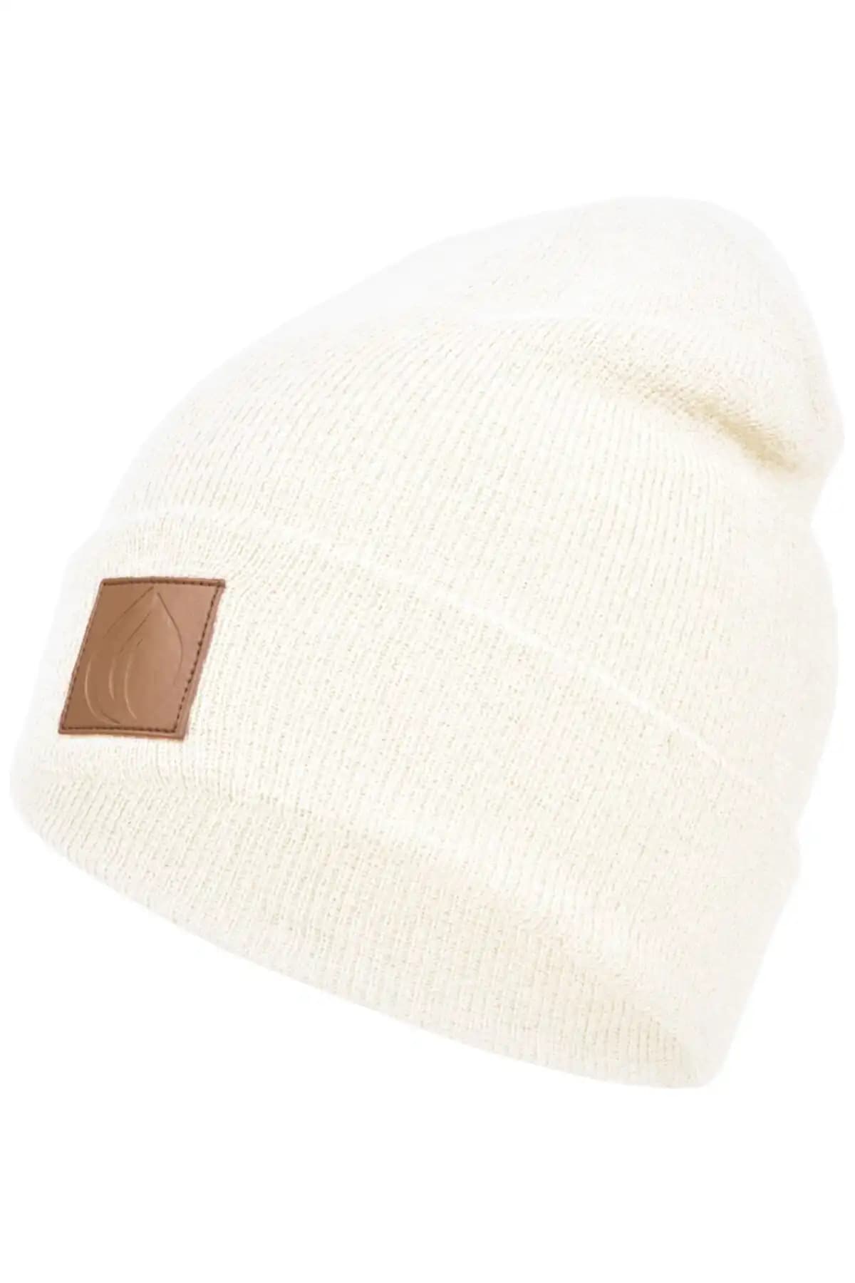 Nettofit Unisex Kışlık Deri Etiket Detaylı Ekru Yün Bere Şıklık ve Konfor Sunan Tasarım