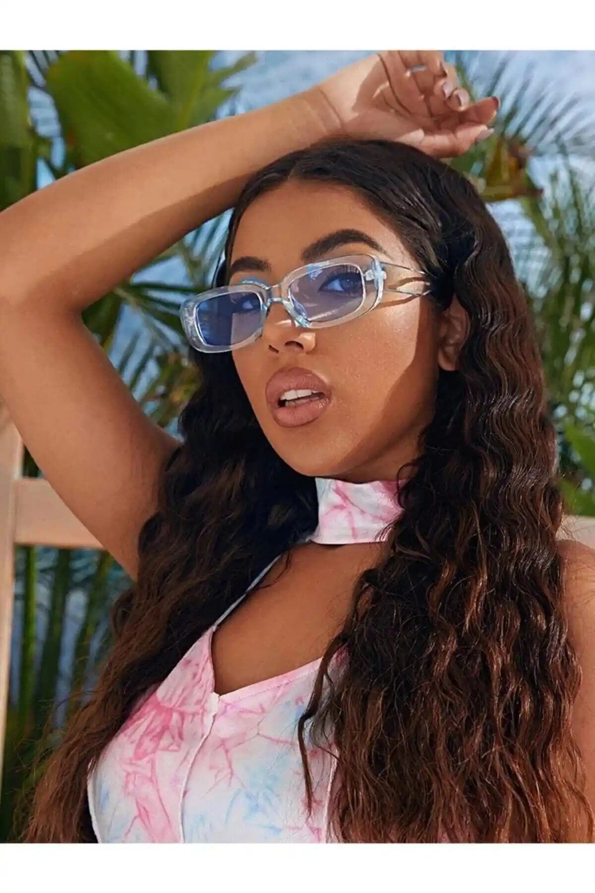 Nilu Moda Vintage Şeffaf Mavi Güneş Gözlüğü: Şıklık ve Güneş Koruması Bir Arada