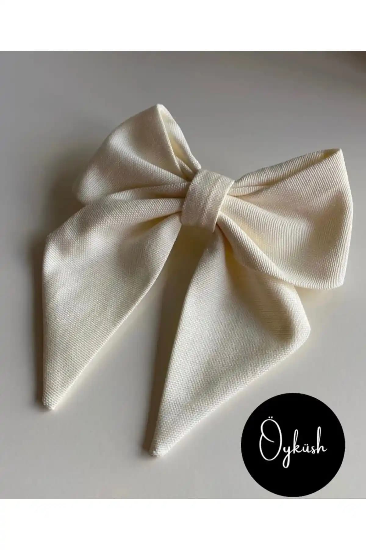 Öyküsh Kırık Beyaz Kurdele Fiyonk Toka: Zarif ve Dayanıklı Saç Aksesuarı
