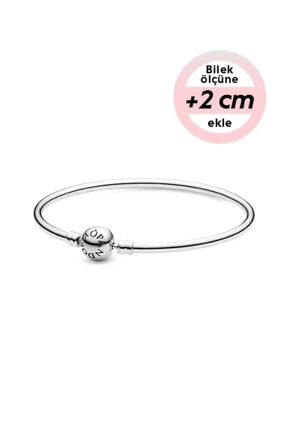 Pandora Moments Bangle Bileklik: Şık ve Dayanıklı 925 Ayar Gümüş Takı Çeşidi