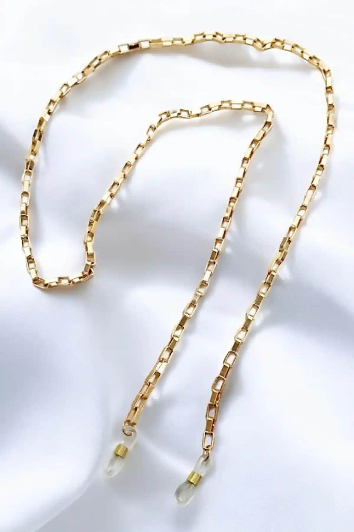 PETEK AKSESUAR Küp Detaylı Gold Gözlük Zinciri Modern ve Şık Tasarım