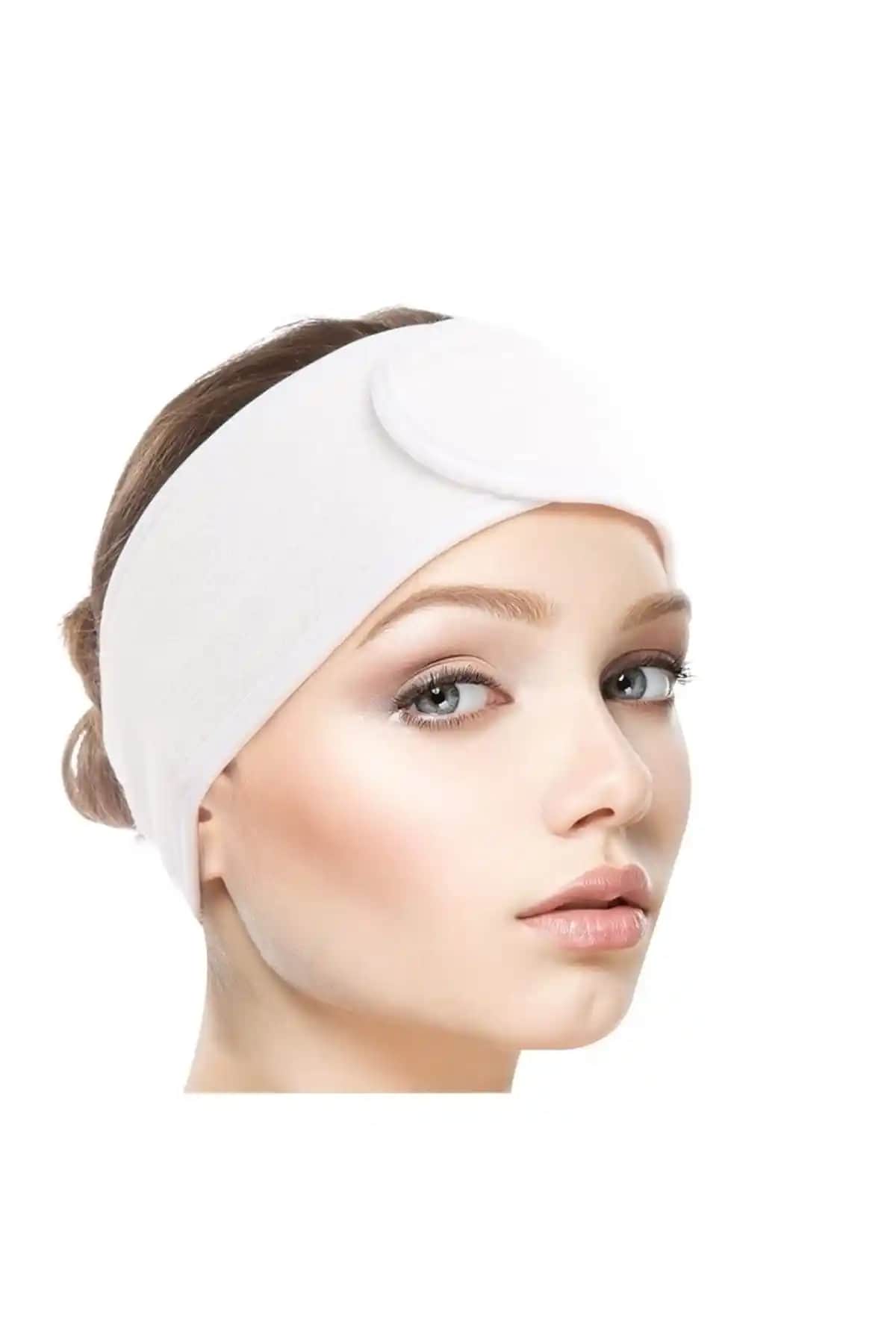 Saç Bandı Kullanımı ve Özellikleri: Estetik ve İşlevsel Tasarımın İncelikleri