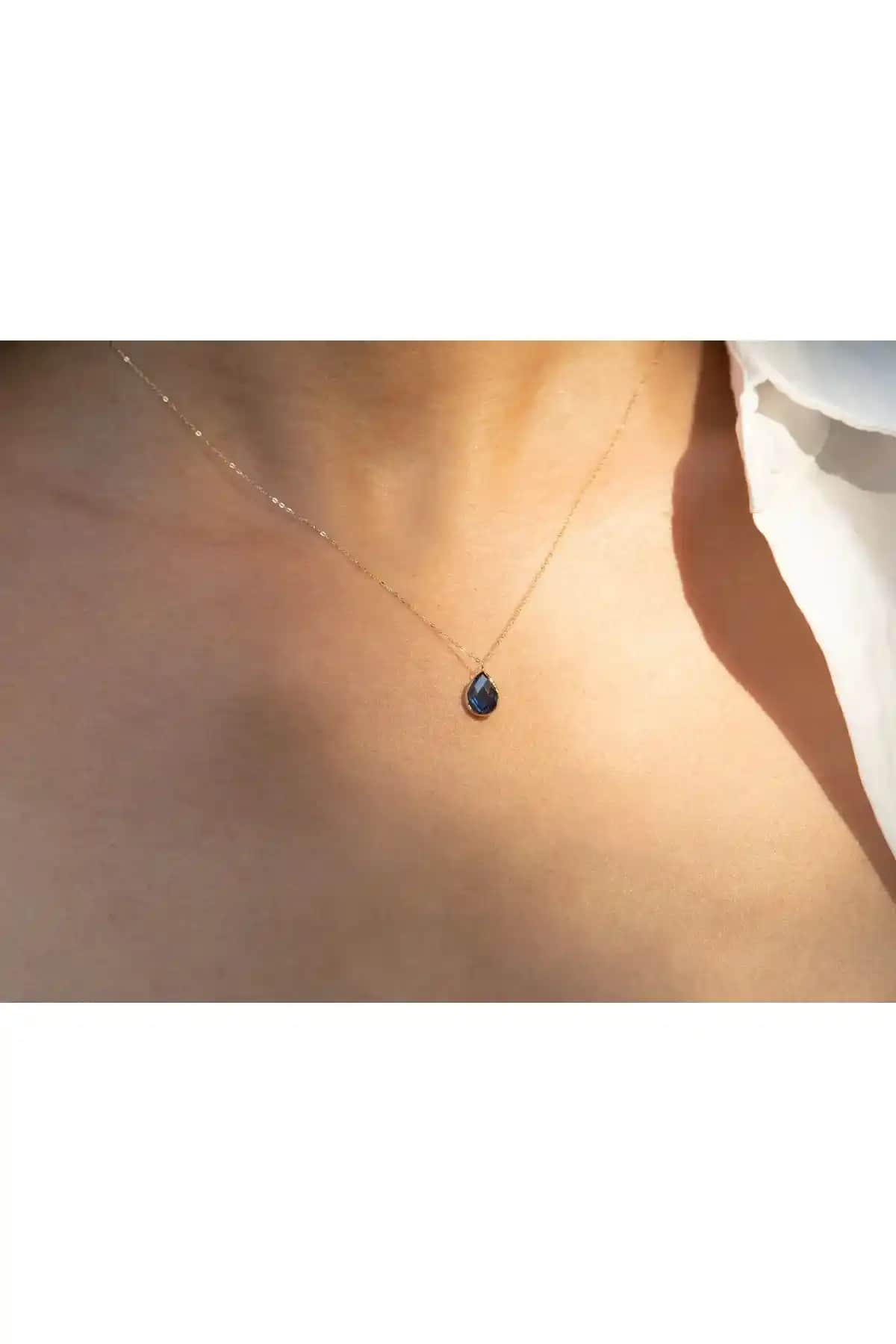 Safir Kuyumculuk Doğal Taşlı Altın Kolye: Zarif ve Kaliteli El Yapımı Tasarım