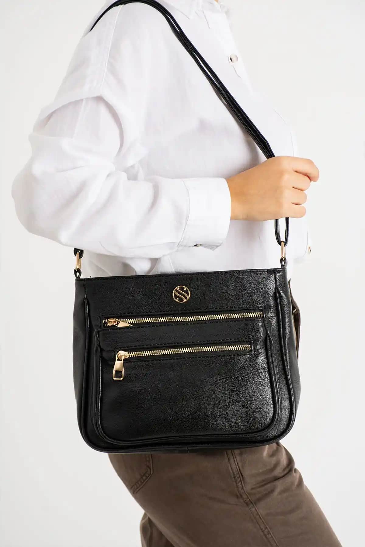 Sanmorris Kadın Çantası: Şıklık ve Fonksiyonellik Bir Arada Günlük Kullanım İçin