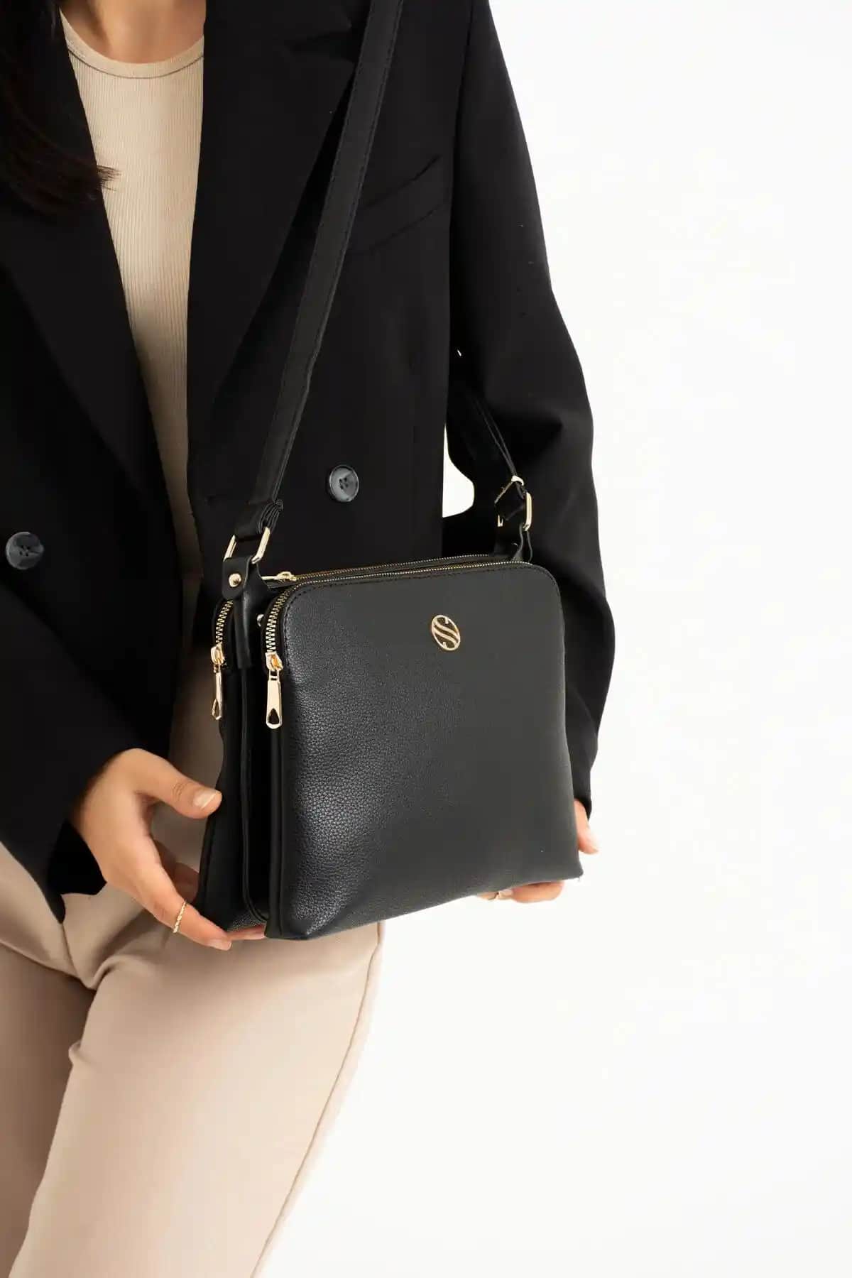 Sanmorris Kadın Suni Deri Omuz Çantası Modern Tasarım ve Dayanıklılık