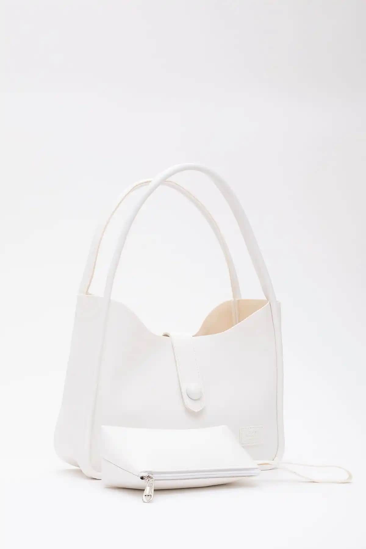 Shaka Beyaz ŞK79 Deri Makyaj Çantası ve Çok Yönlü Kullanım Özellikleri